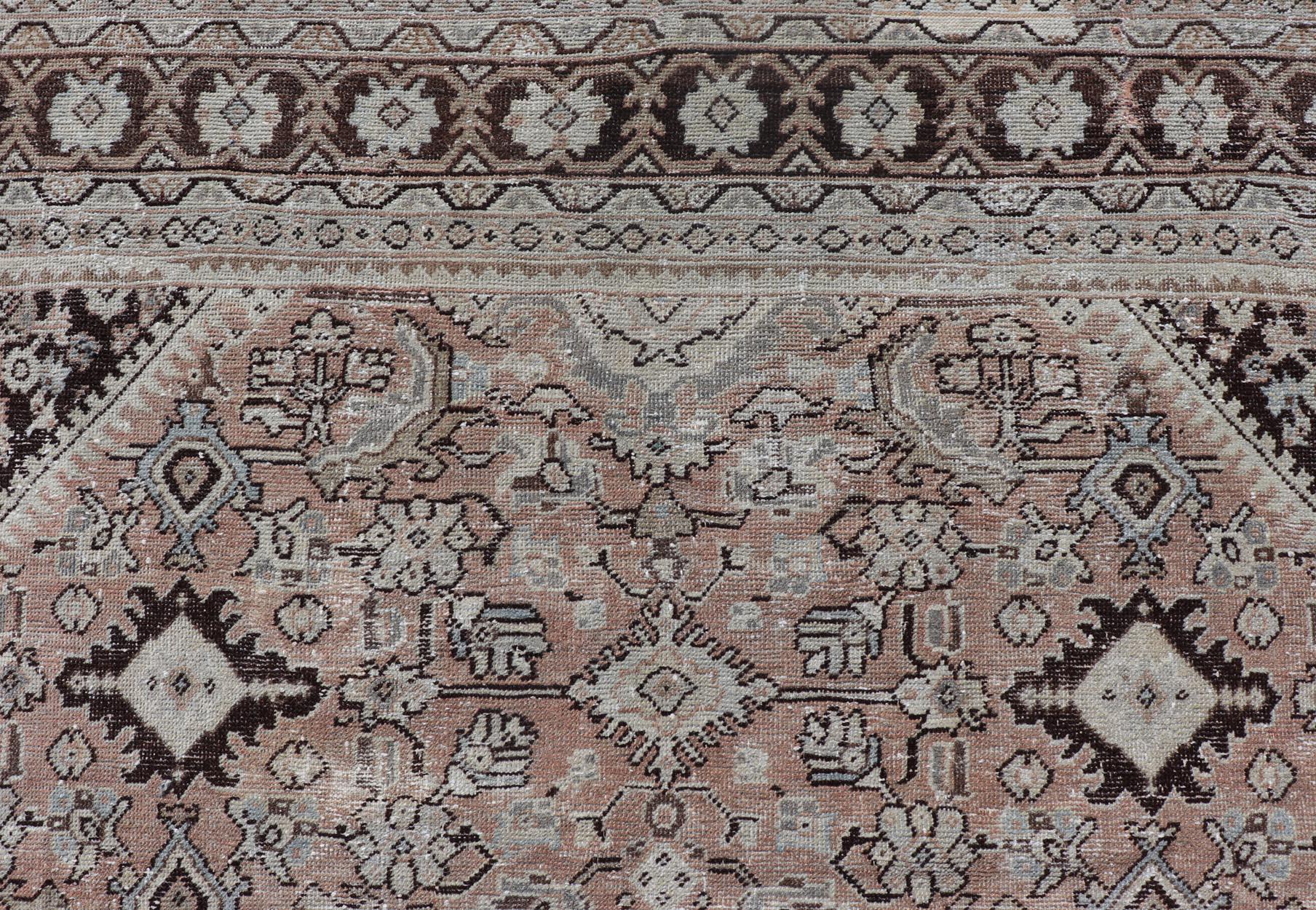 Vintage Persian Sultanabad-Mahal Rug with Sub-Geometric Diamond For Sale 6