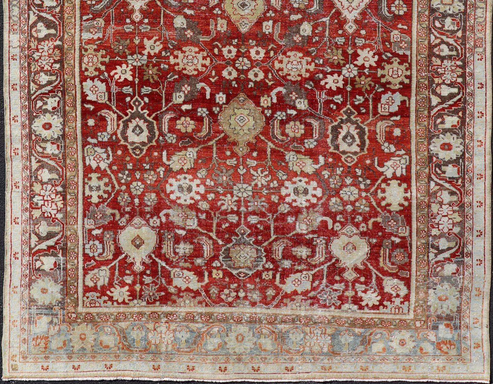 Vintage Persian Sultanabad-Mahal with All-Over Sub-Geometric Floral Design In Good Condition For Sale In Atlanta, GA