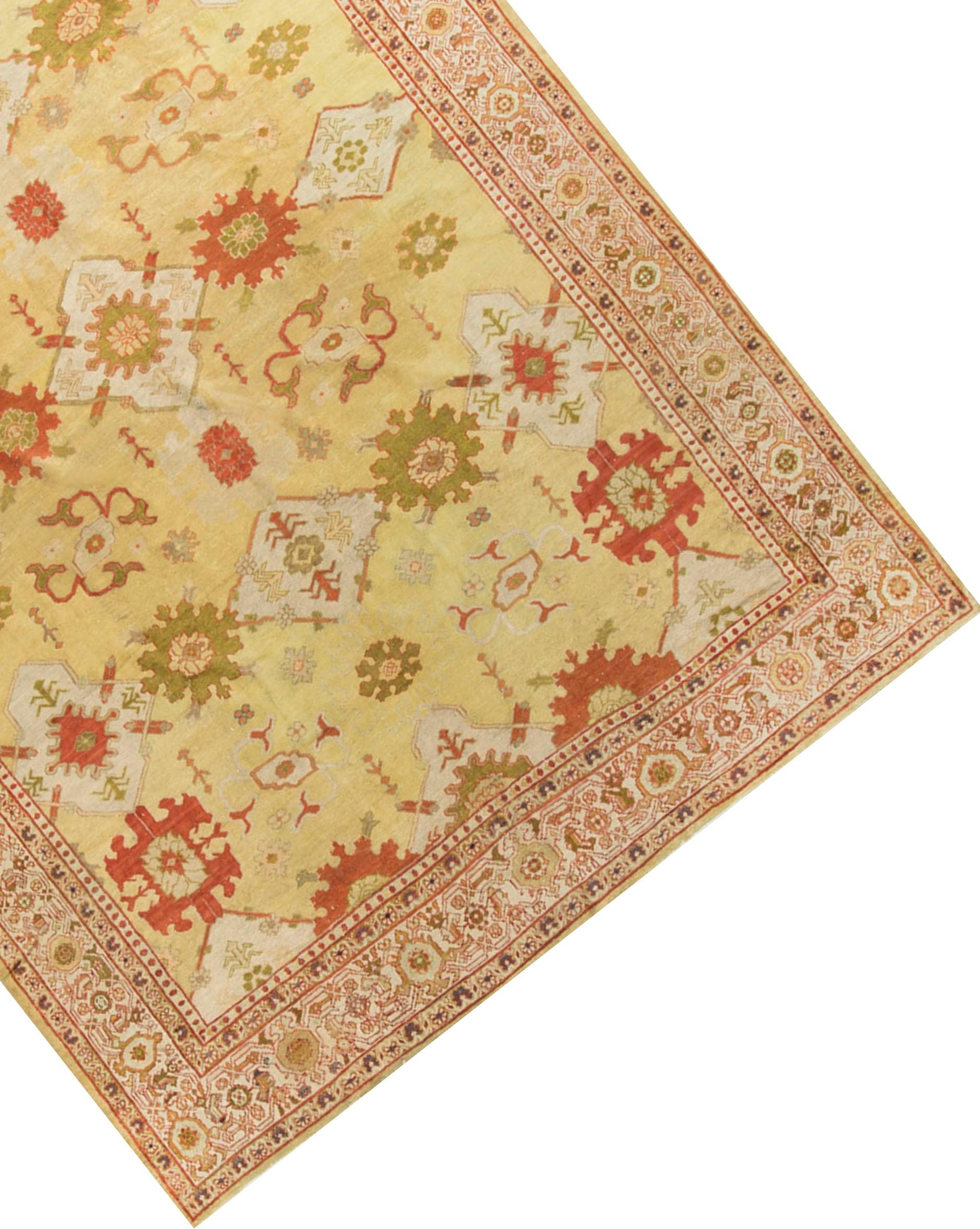 Persischer Vintage- Sultanabad-Teppich im Vintage-Stil, um 1930, 2,13 m x 3,11 m im Zustand „Gut“ im Angebot in Secaucus, NJ