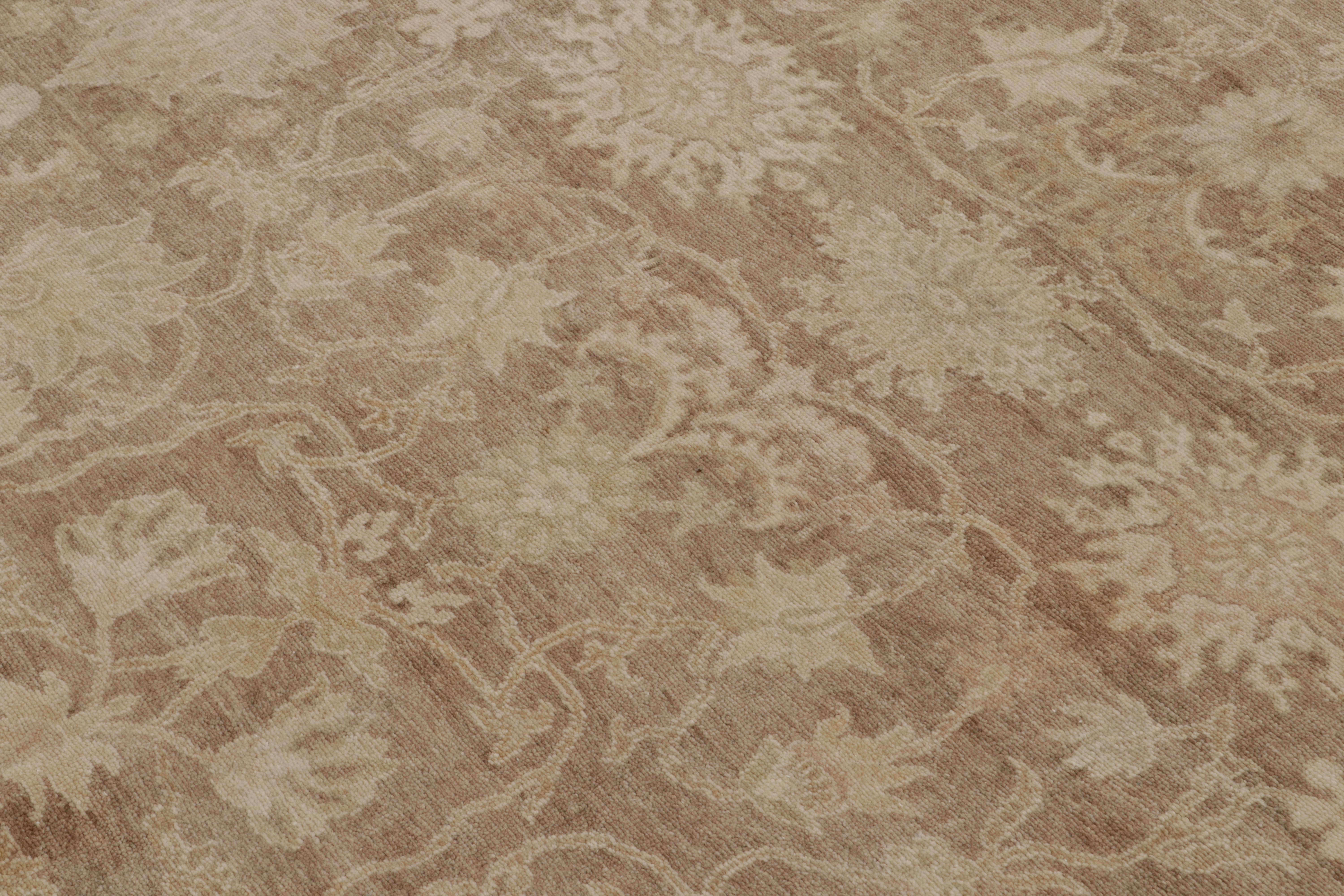 Persischer Sultanabad-Teppich in Beige mit Blumenmustern, von Rug & Kilim (Handgeknüpft) im Angebot