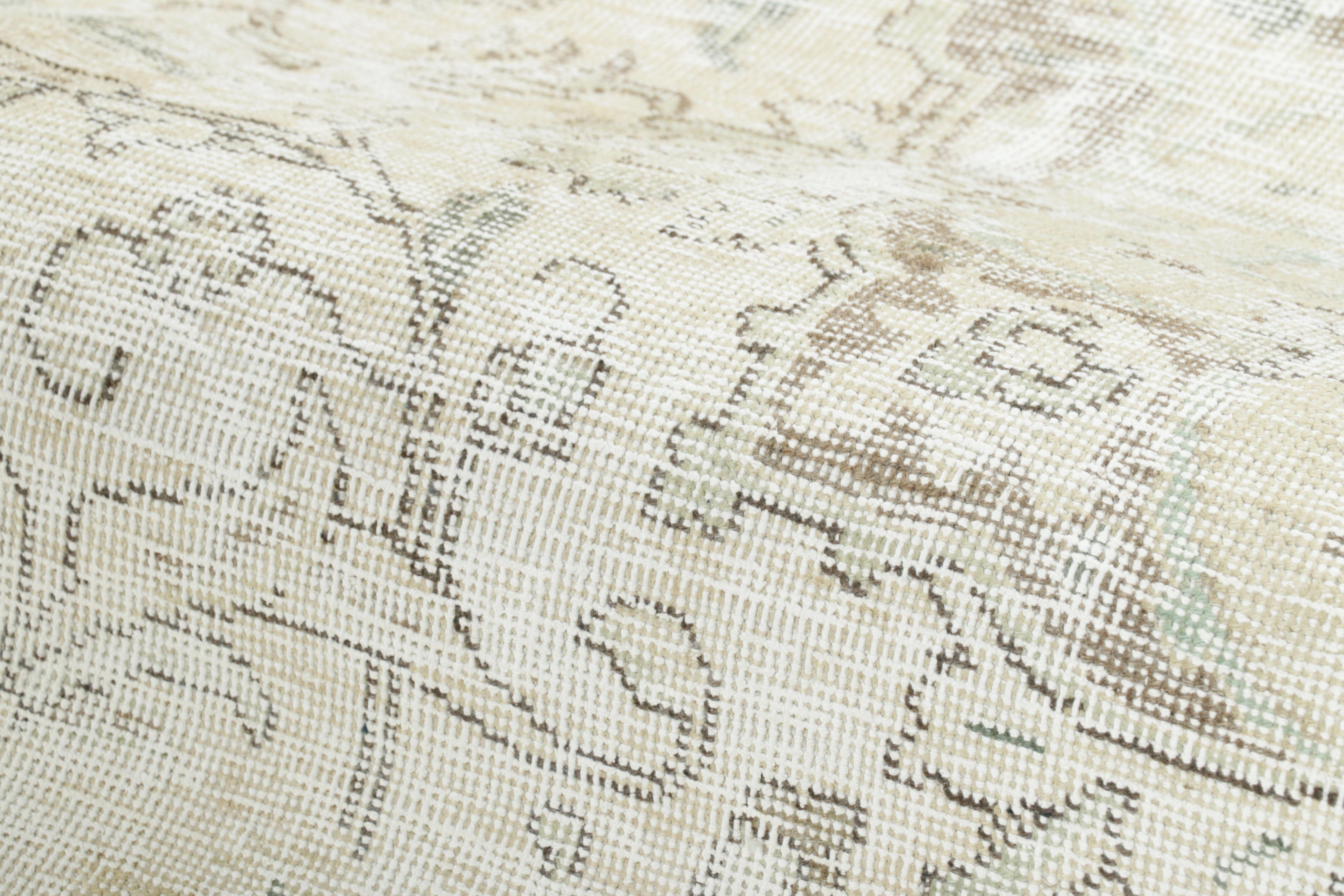 Fin du 20e siècle Tapis persan vintage Tabriz, motif fantôme en ivoire et taupe pâle & Kilim en vente