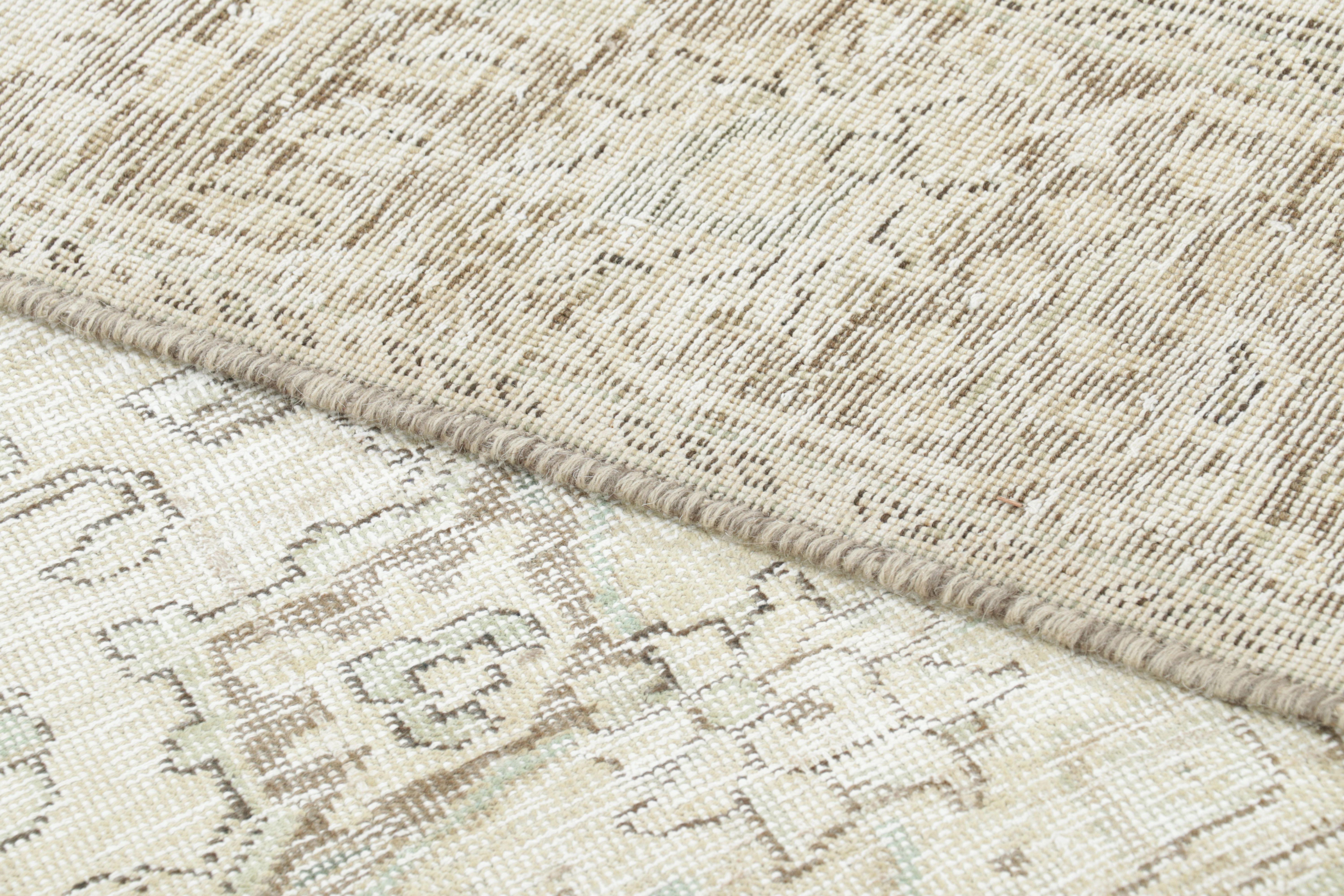 Laine Tapis persan vintage Tabriz, motif fantôme en ivoire et taupe pâle & Kilim en vente