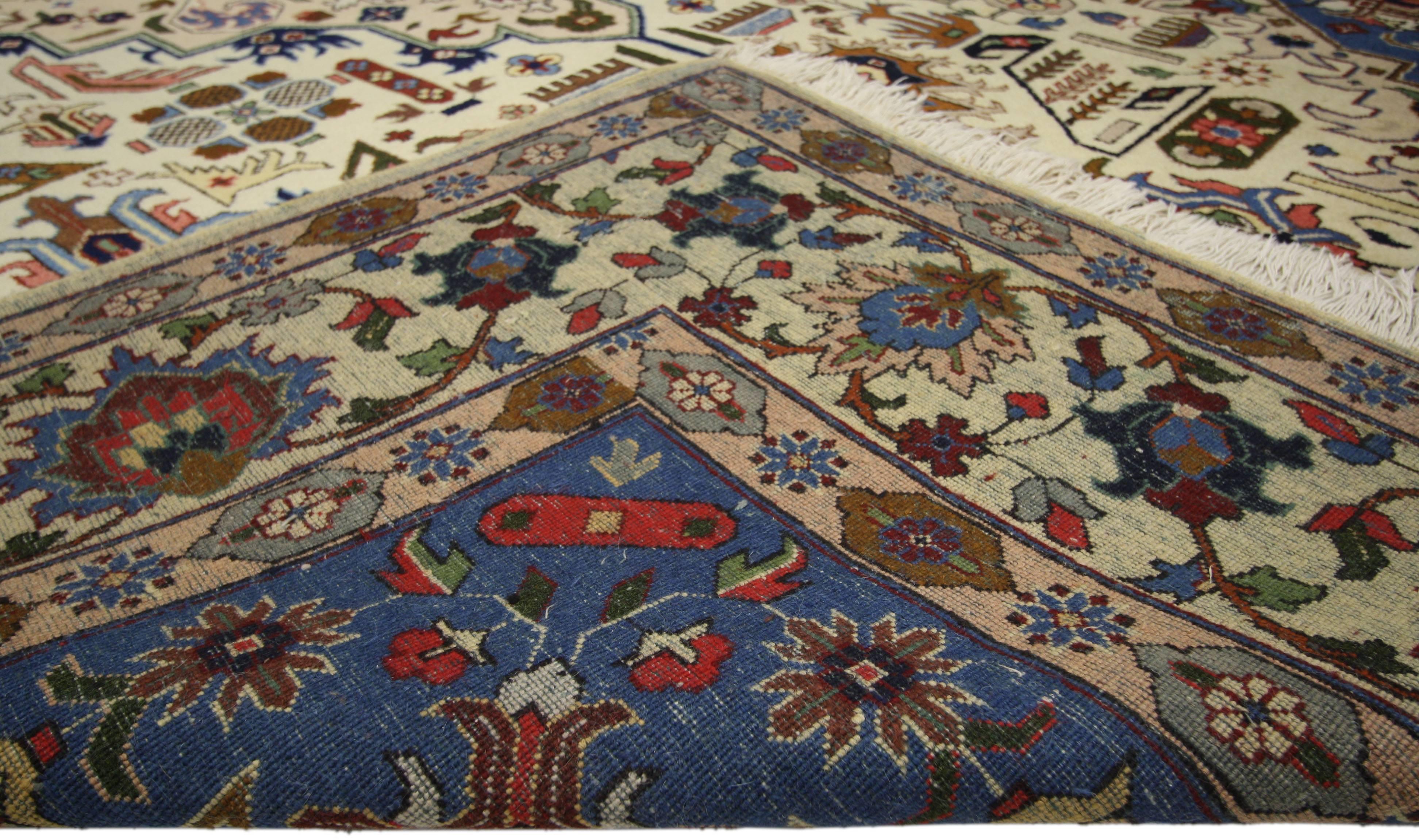 Vintage Persian Tabriz Area Rug with Modern Traditional Style In Good Condition For Sale In Dallas, TX