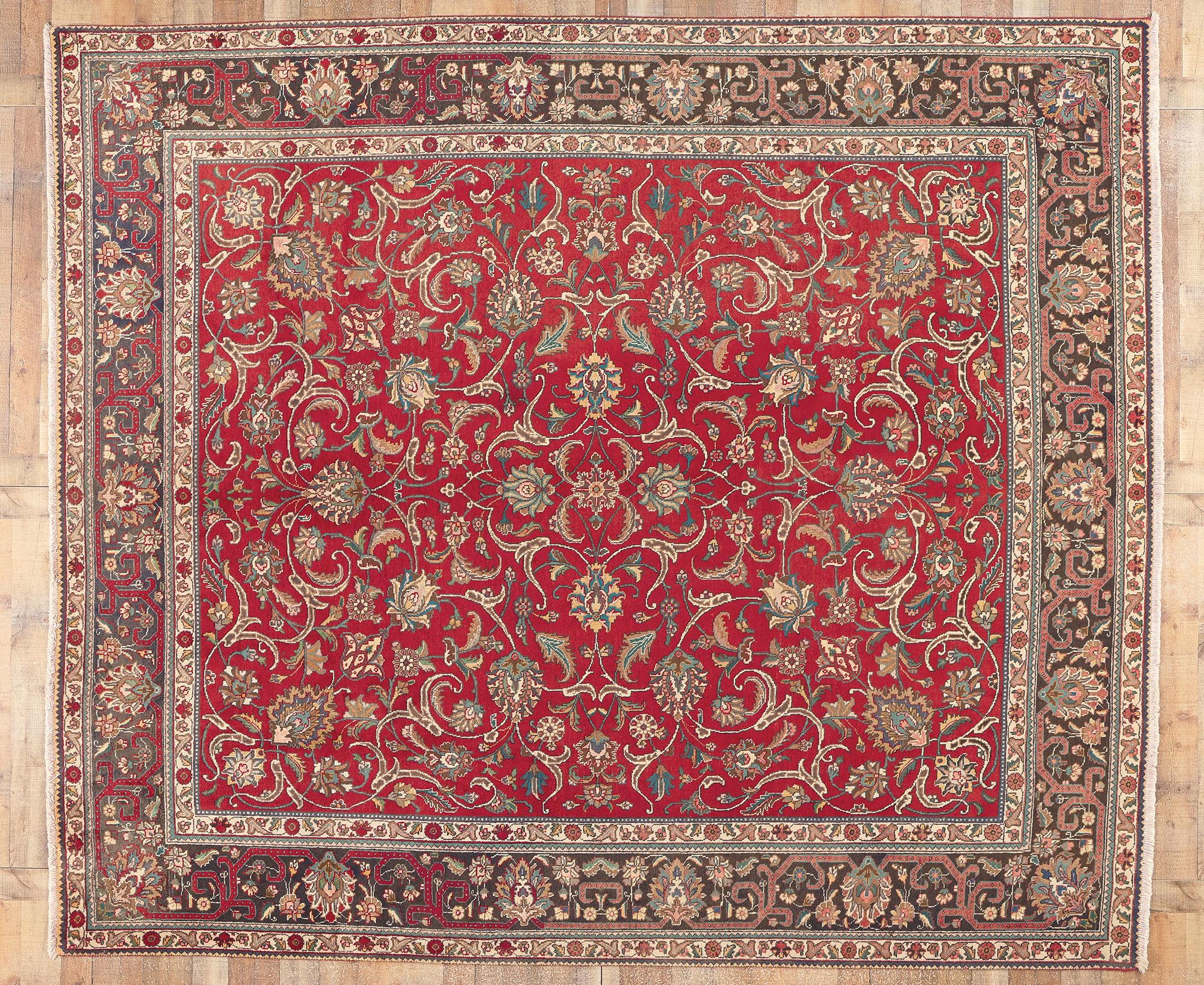 Vintage Persian Tabriz Rug, Classic Elegance Meets Timeless Beauty For Sale 3