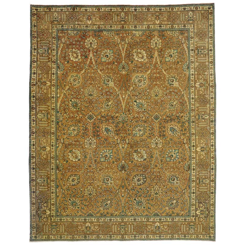 Vintage Tabriz Area Rug with Traditional Style For Sale at 1stDibs