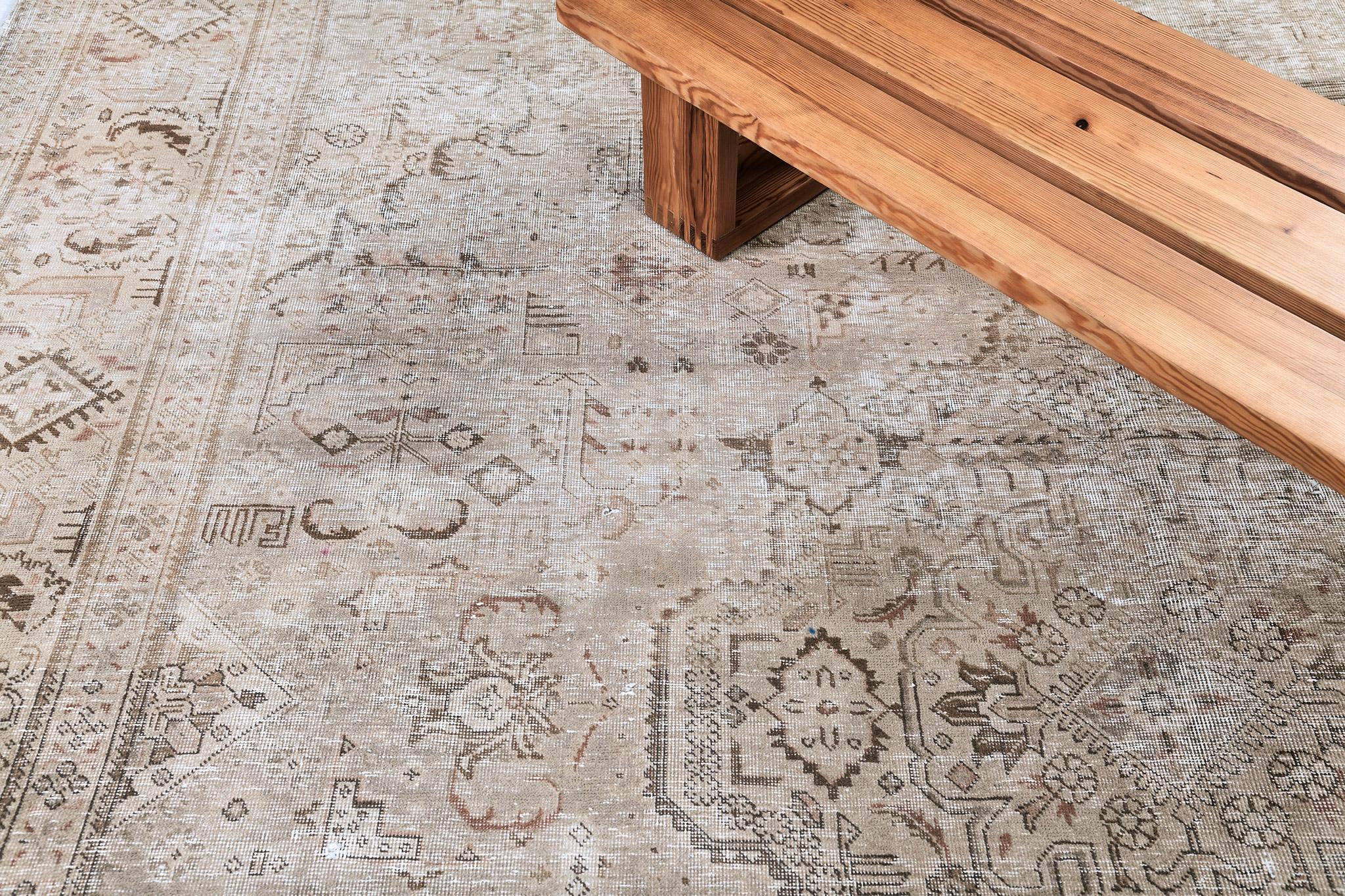 Tappeto persiano d'epoca Tabriz by Mehraban Rugs in vendita 2