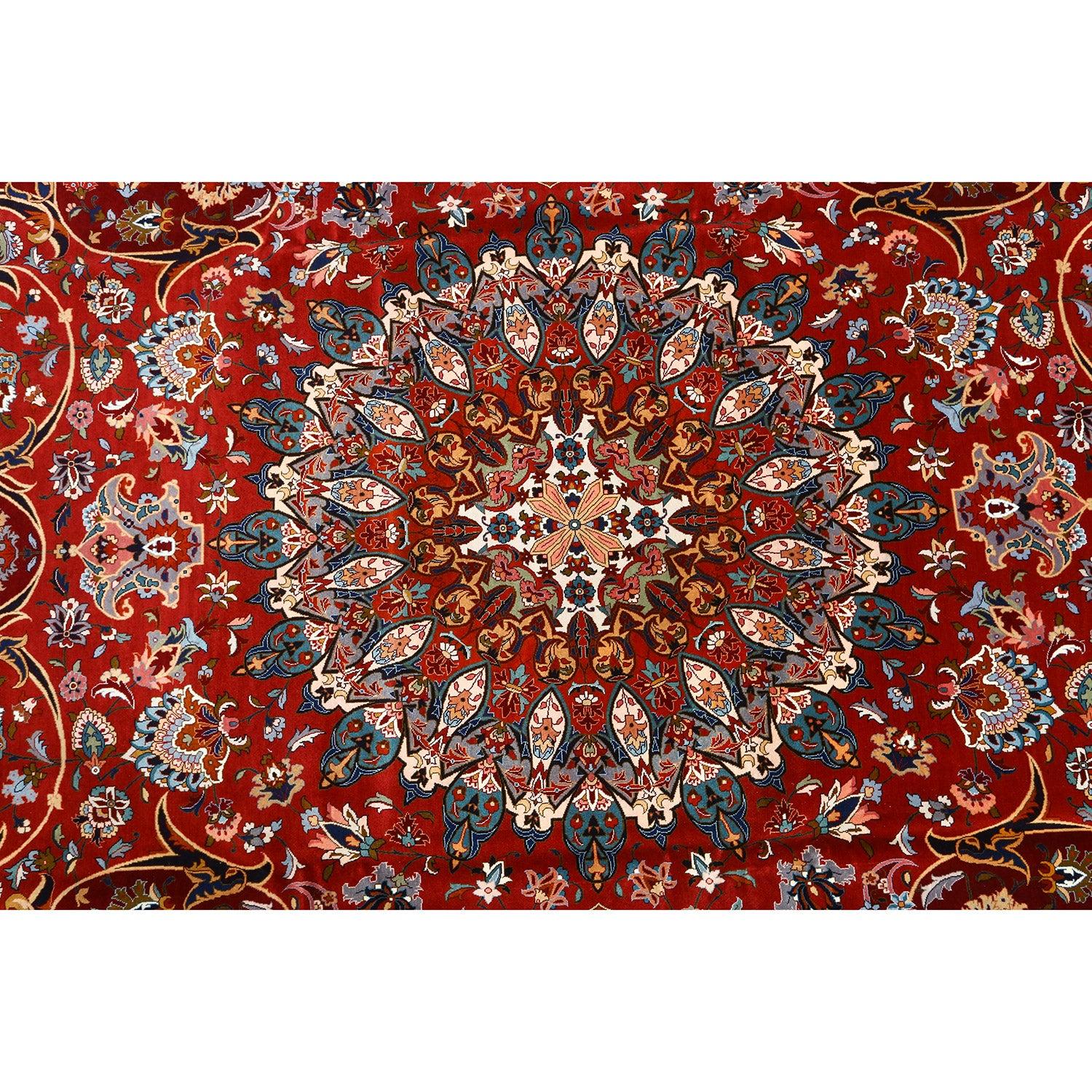 Vintage Persian Tabriz Emad Rug in Wool and Silk -Size: 13'1 X 9'6 In Good Condition For Sale In Los Angeles, CA