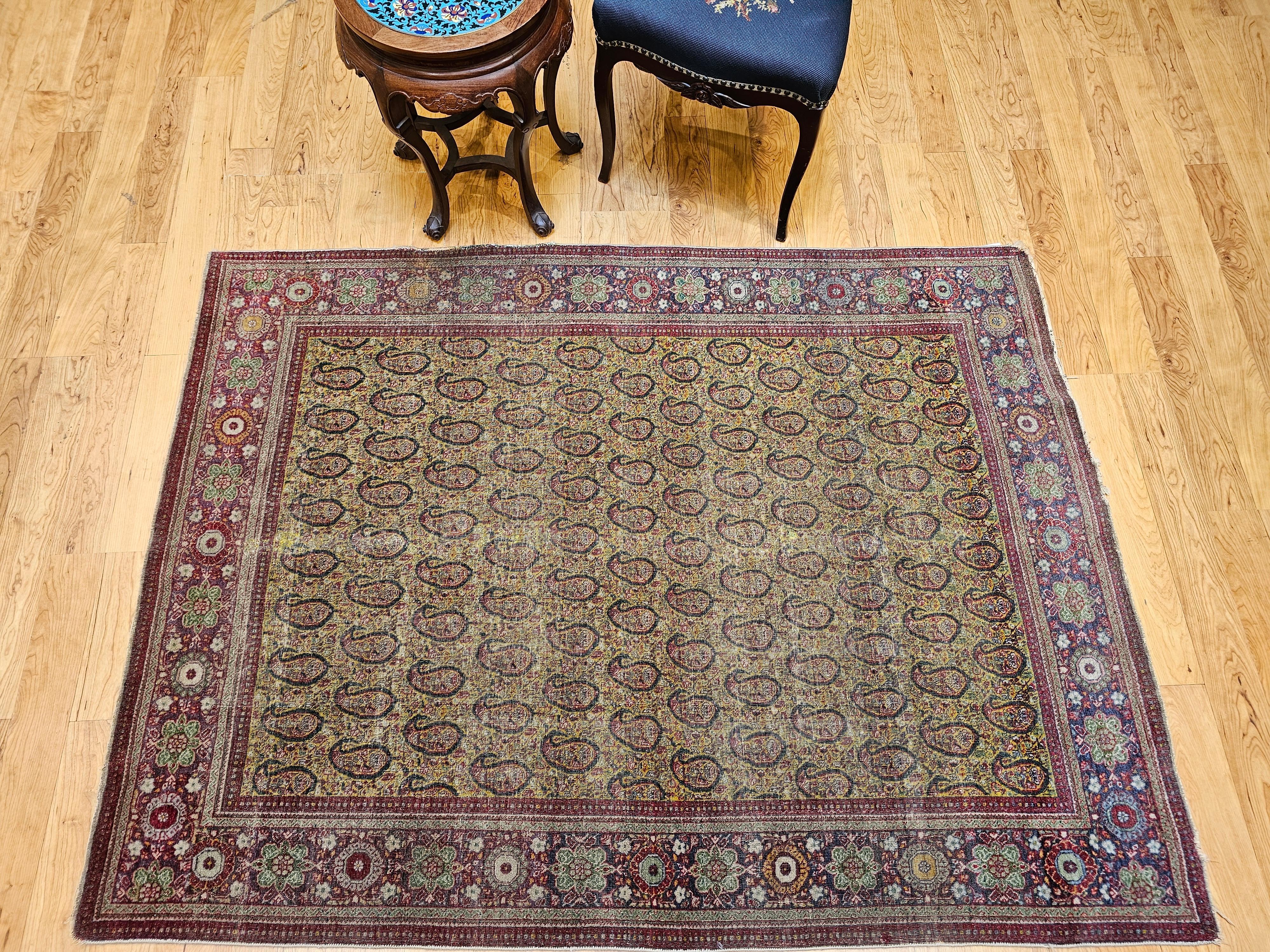 Tapis persan Tabriz vintage à motif cachemire en vert pâle, jaune, rouge en vente 9