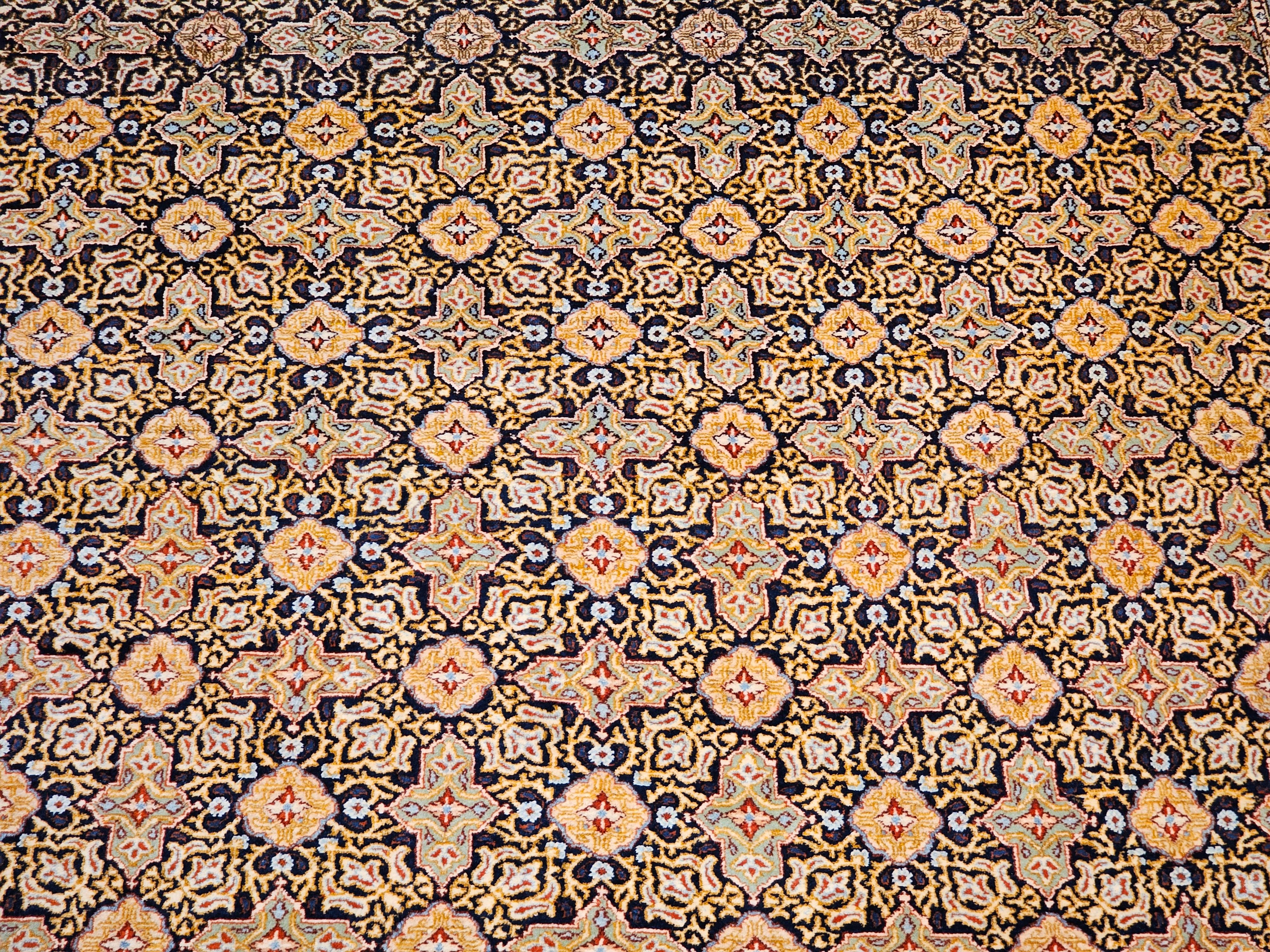 Tapis persan Tabriz à motif géométrique sur toute sa surface en vente 2