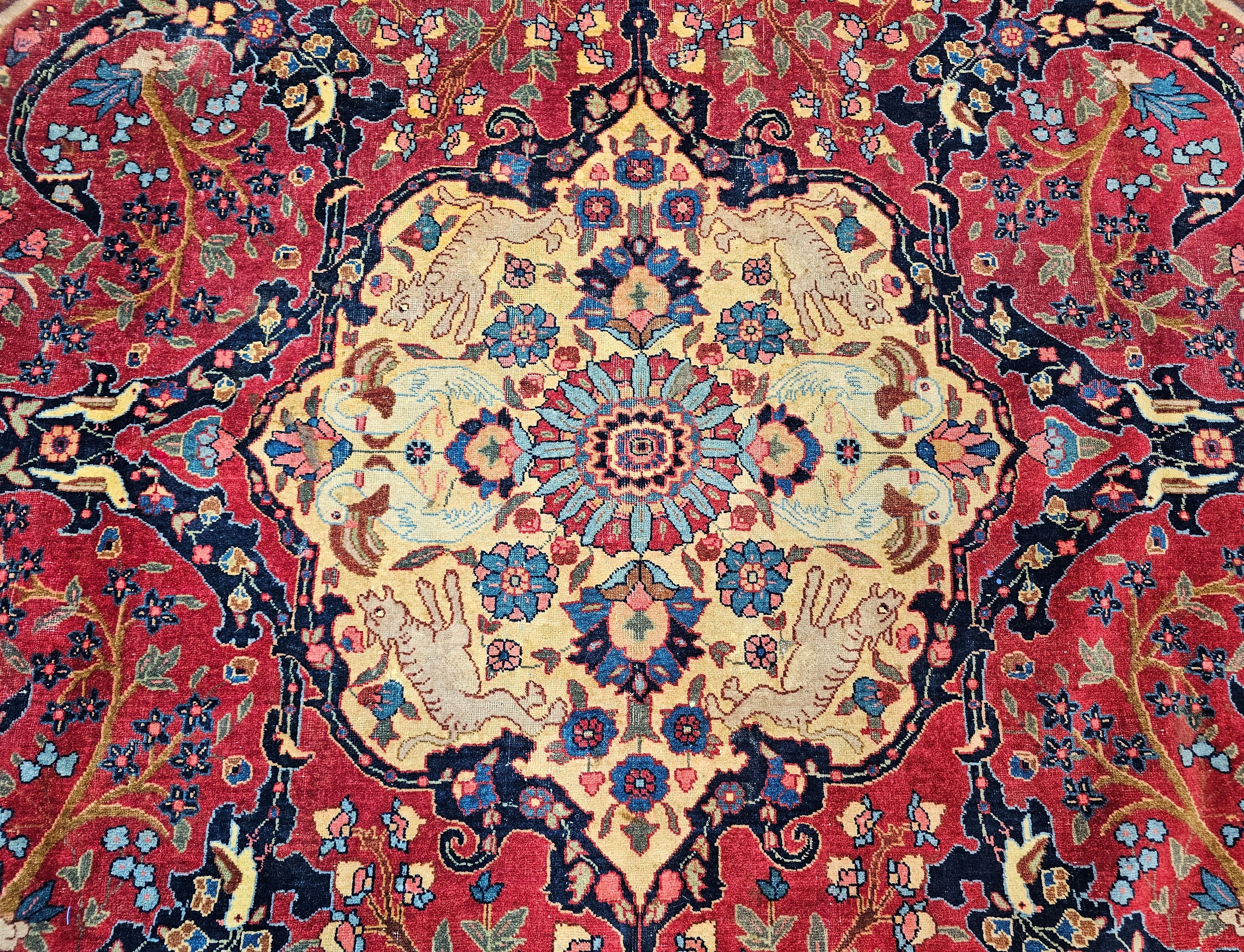 Laine Vintage Persian Tabriz in Garden Pattern in Crimson, Turquoise, Rouge, Bleu, Vert en vente