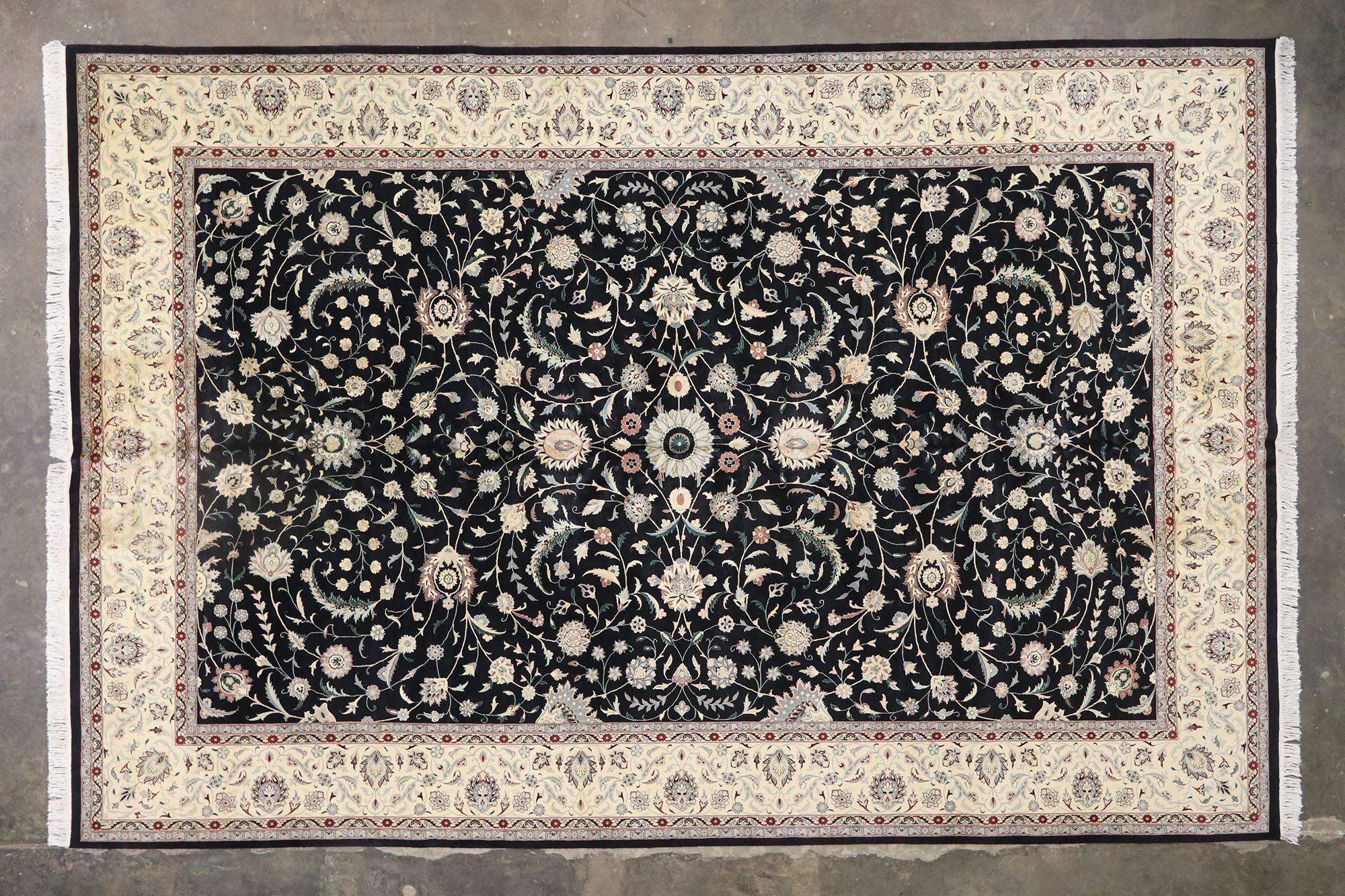 Tapis persan vintage de Tabriz pakistanais de style baroque néoclassique en vente 1