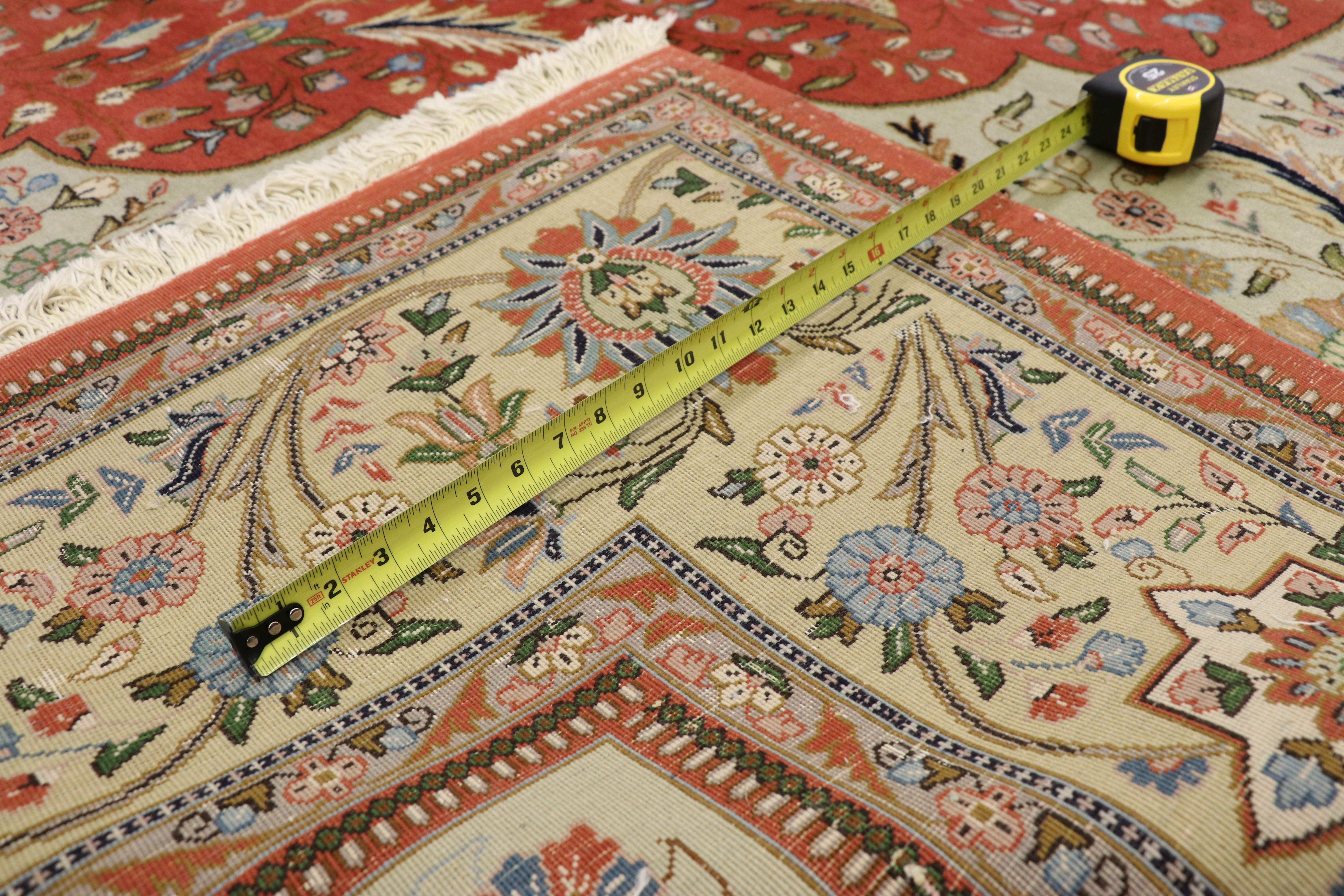 Persischer Täbriz-Teppich im Renaissance-Stil mit Arts & Crafts-Stil im Zustand „Gut“ im Angebot in Dallas, TX