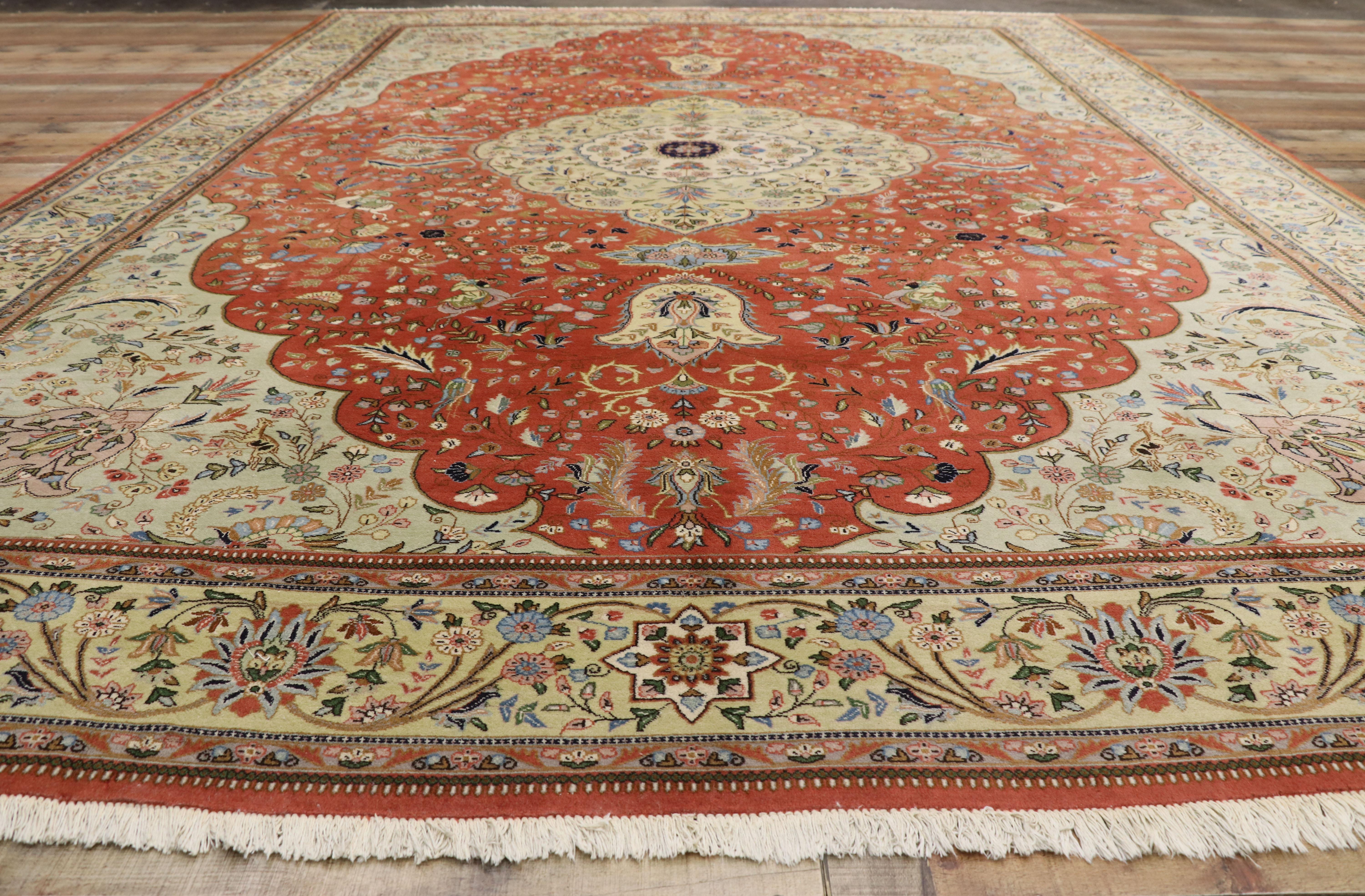 Persischer Täbriz-Teppich im Renaissance-Stil mit Arts & Crafts-Stil (Wolle) im Angebot