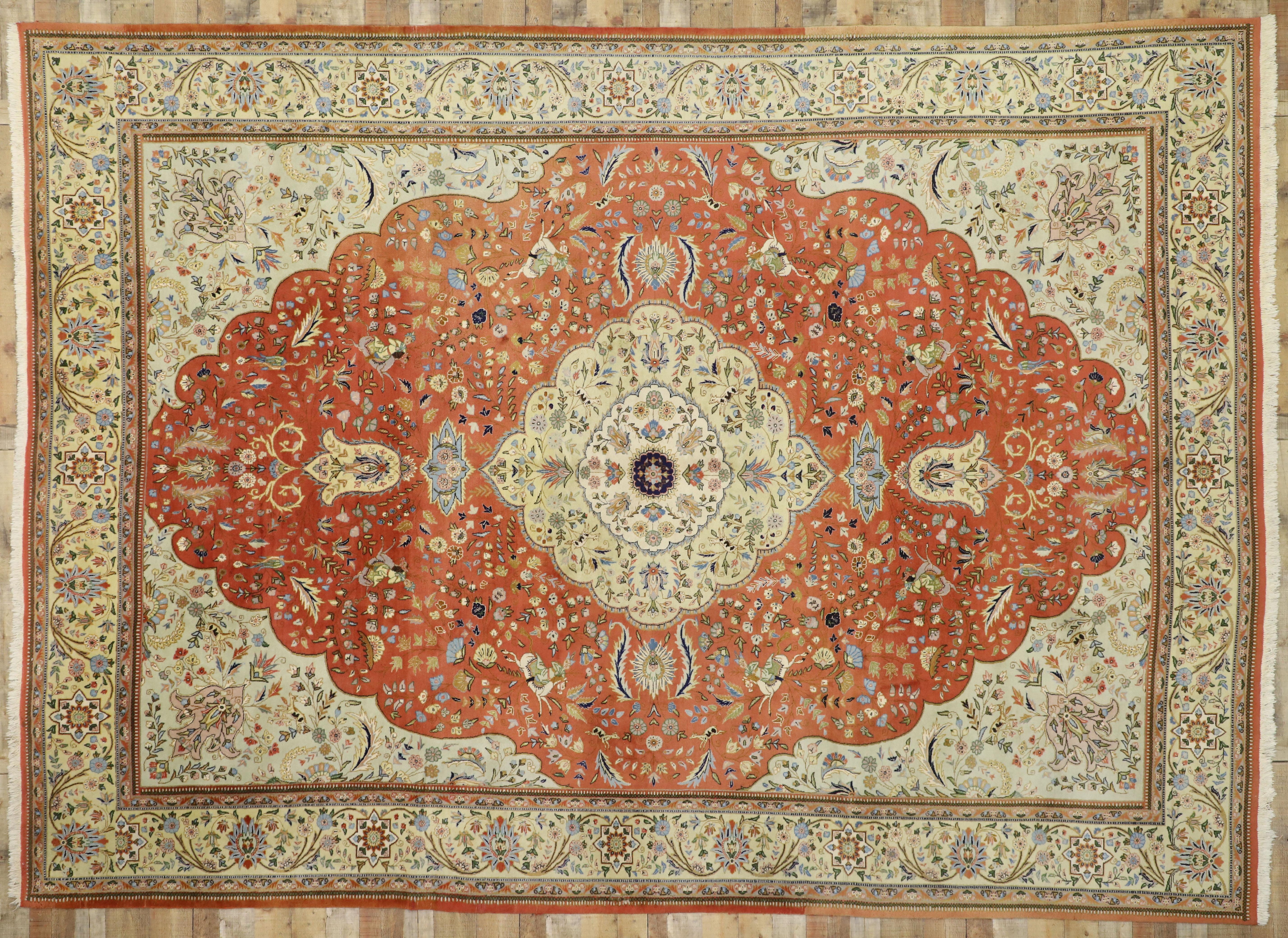 Persischer Täbriz-Teppich im Renaissance-Stil mit Arts & Crafts-Stil im Angebot 1