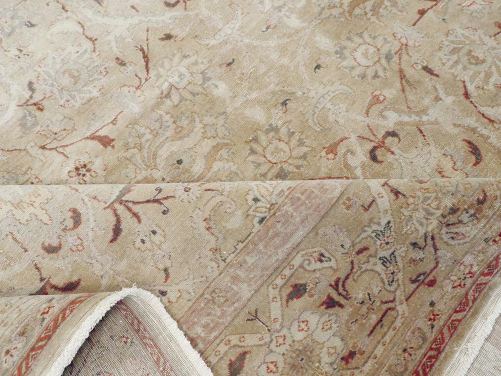XX secolo Tappeto persiano d'epoca Tabriz per la camera in vendita