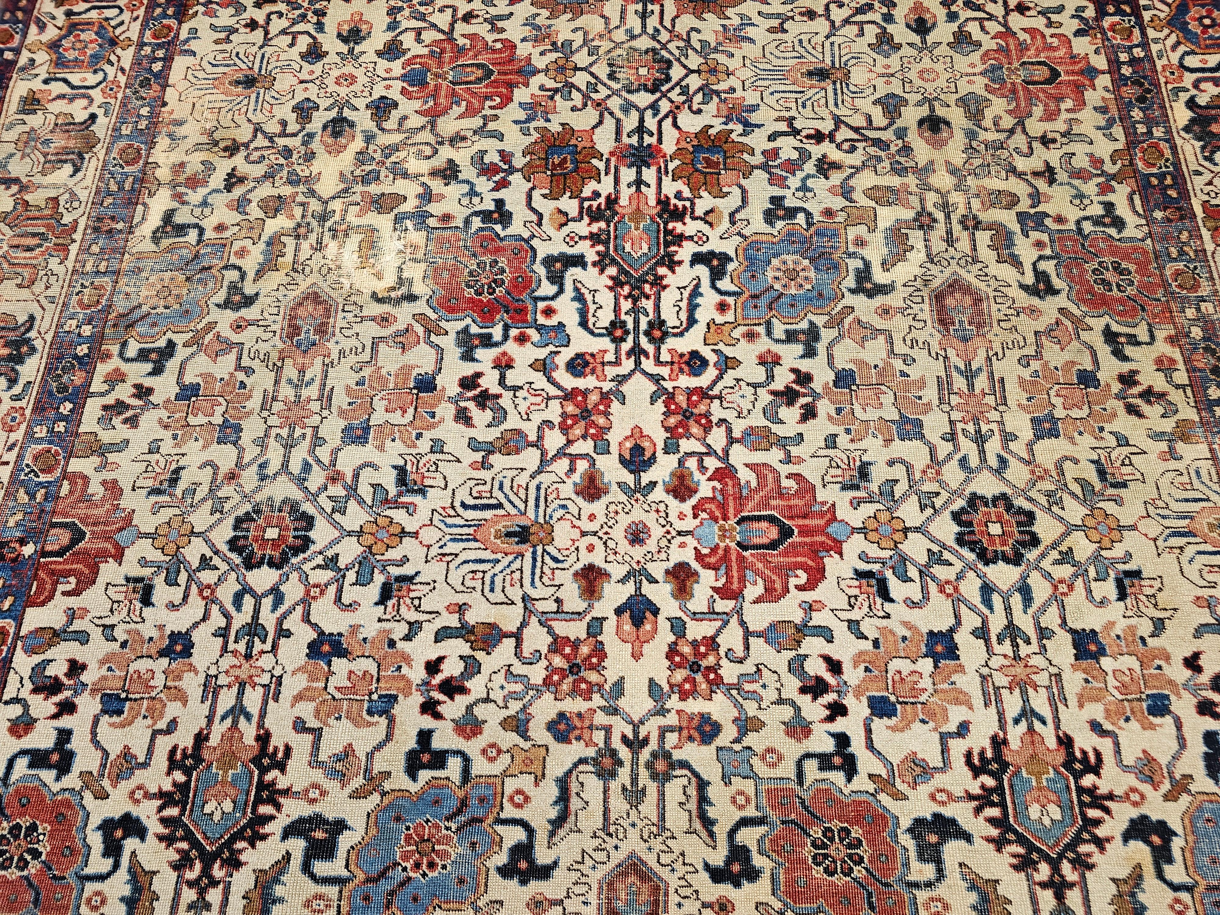 Vintage Persisch Tabriz Zimmer Größe Teppich in Allover Geometrische Muster in Elfenbein, Blau im Zustand „Gut“ im Angebot in Barrington, IL