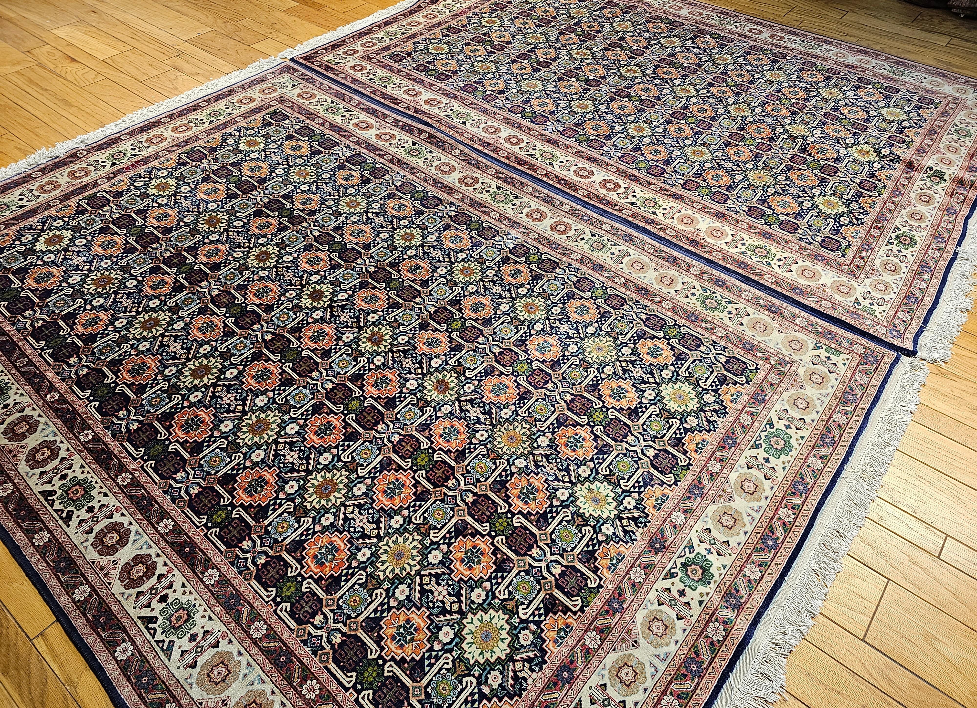Tappeto persiano d'epoca Tabriz con motivo geometrico a tutto campo in blu e avorio in vendita 11
