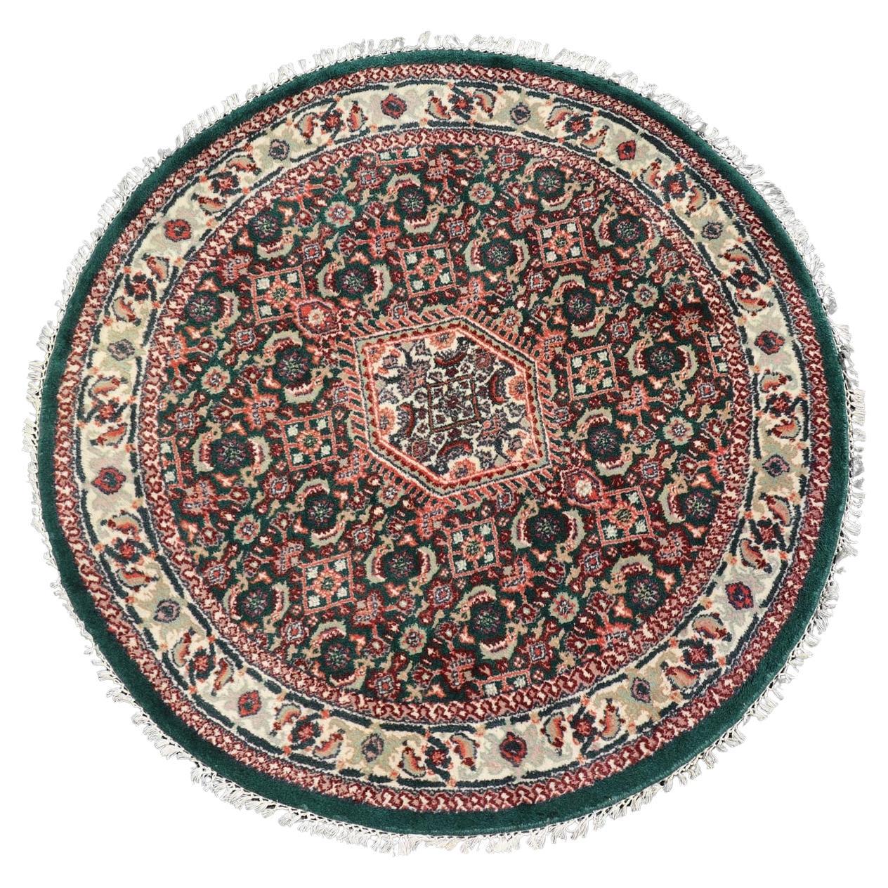 Tapis rond persan Tabriz vintage avec médaillon central et champ vert luxuriant 4FT