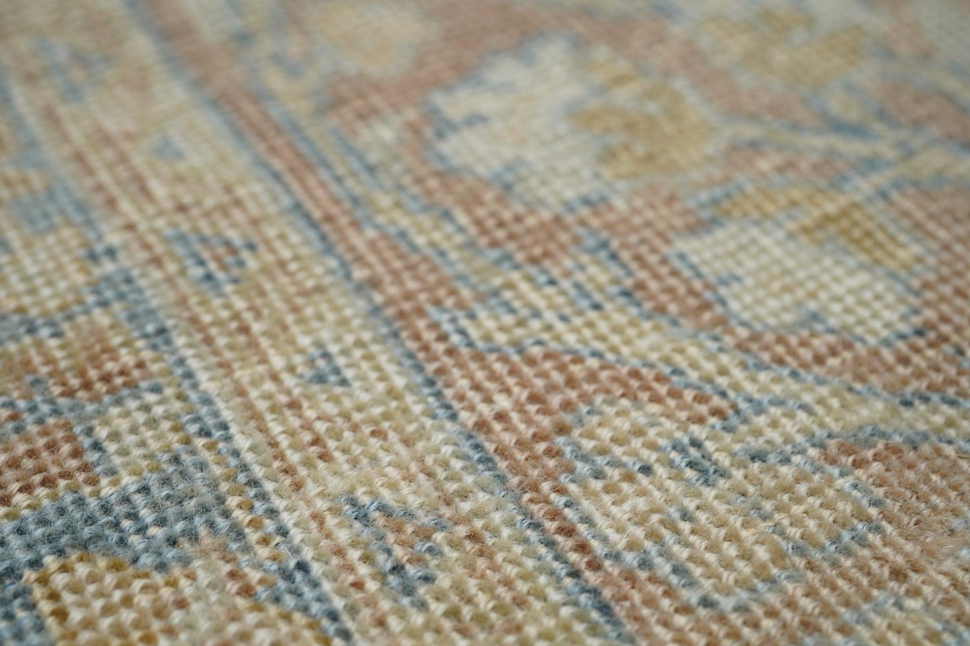 Tappeto persiano Tabriz vintage 2'4'' x 4'0'' In condizioni buone in vendita a New York, NY