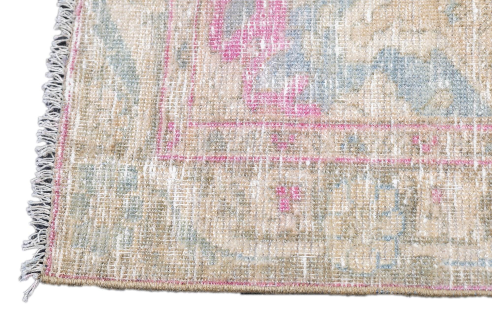 Tappeto persiano Tabriz vintage 3'11'' x 6'4'' in vendita 2