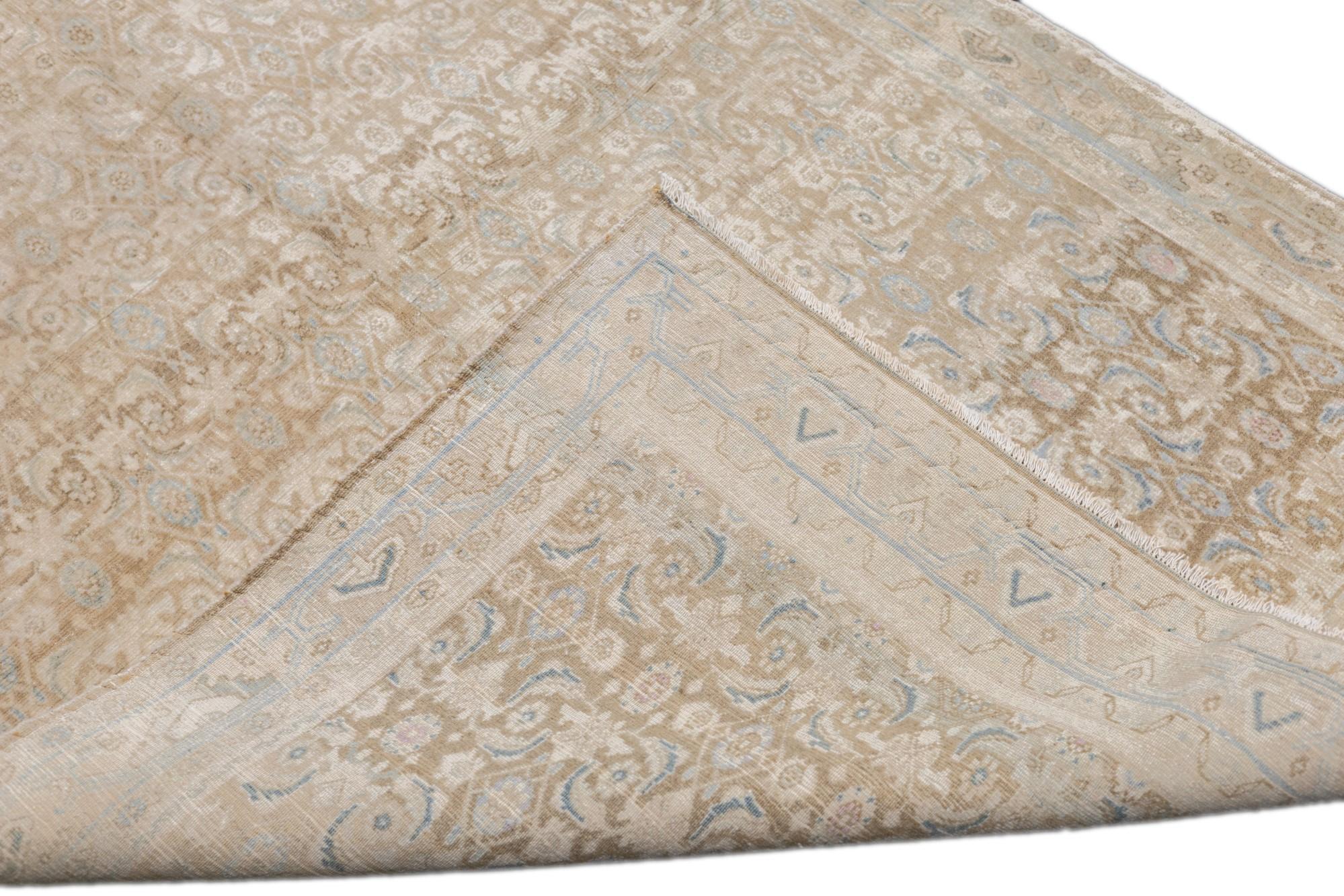 Persischer Täbris-Teppich im Vintage-Stil 3'8'' x 5'6'' im Angebot 9