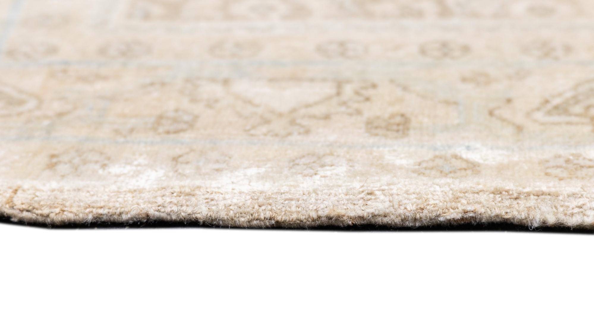 Persischer Täbris-Teppich im Vintage-Stil 3'8'' x 5'6'' im Angebot 3