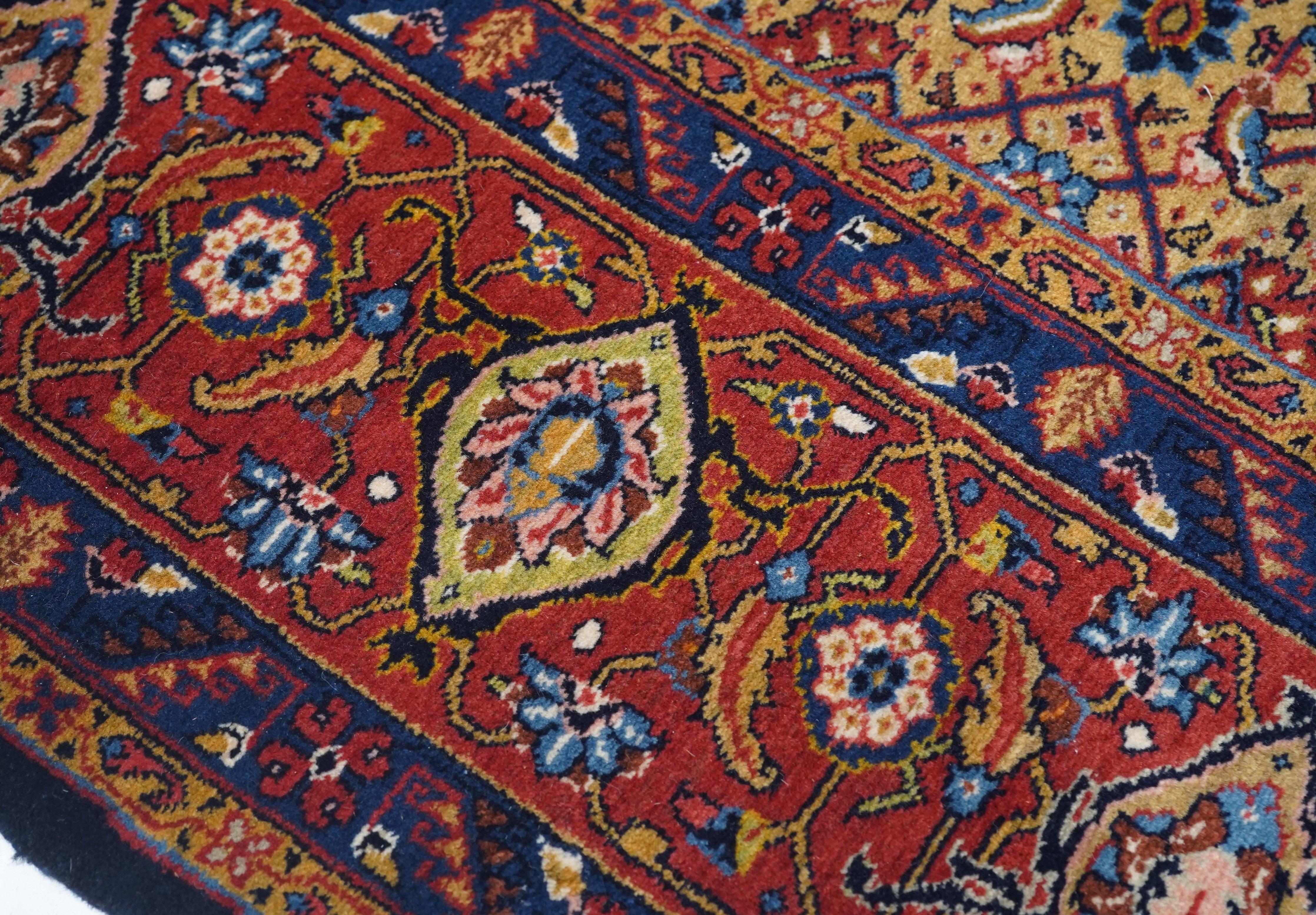 XX secolo Tappeto persiano Tabriz vintage 7'6'' x 10'3'' in vendita