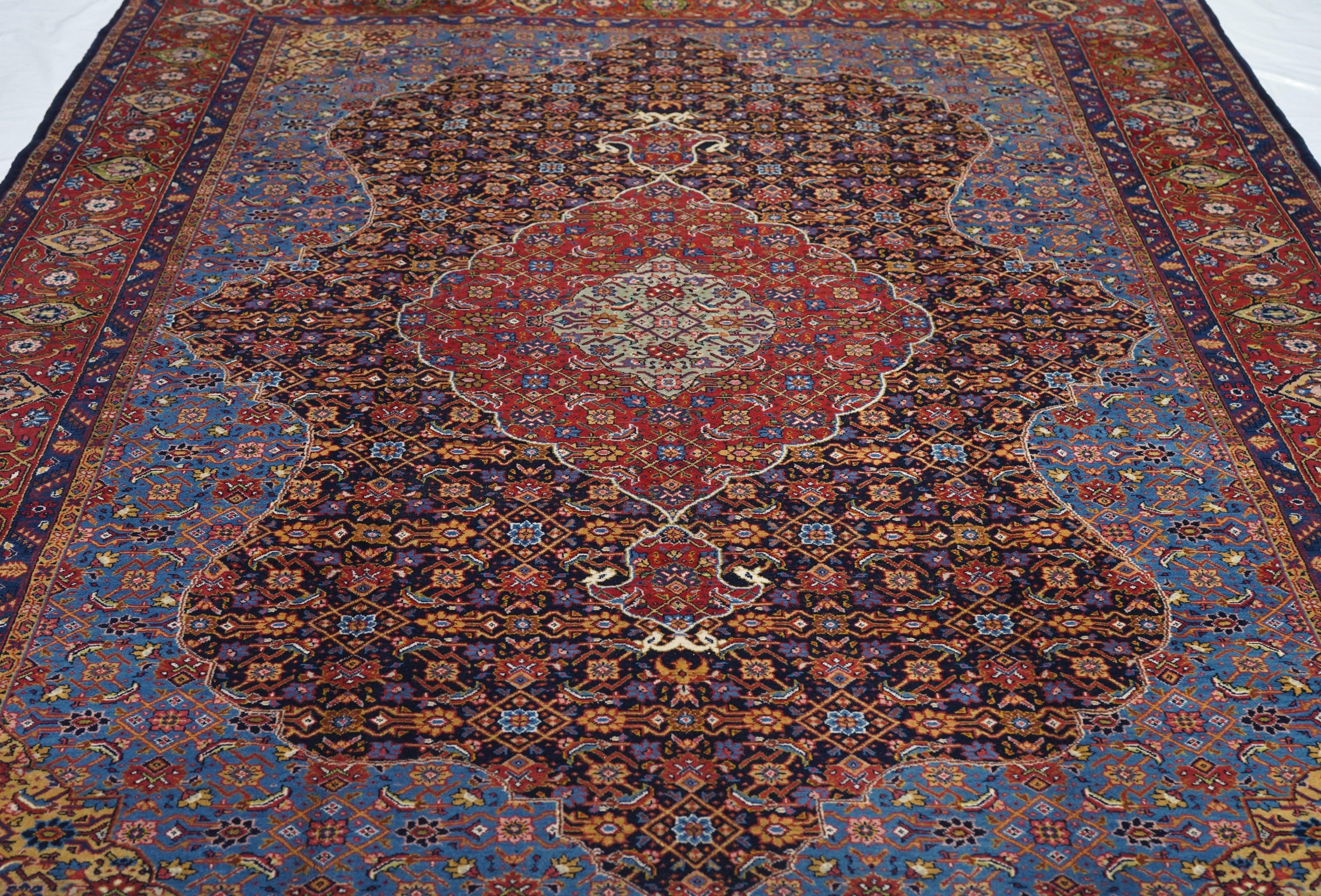 Tappeto persiano Tabriz vintage 7'6'' x 10'3'' in vendita 2