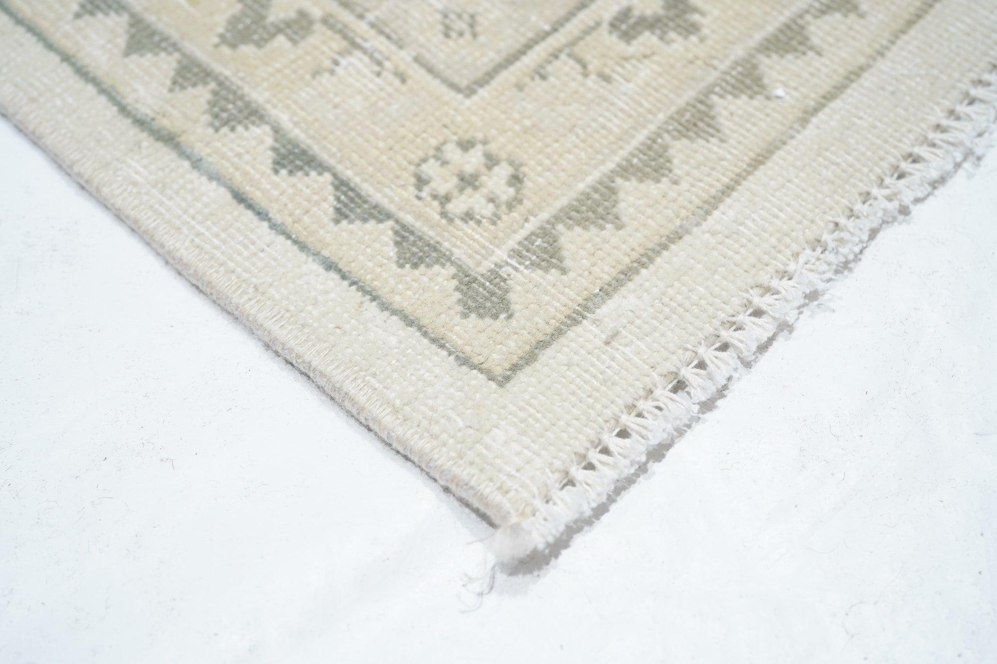 Tappeto persiano Tabriz Vintage 7'9'' x 11'3'' In condizioni buone in vendita a New York, NY