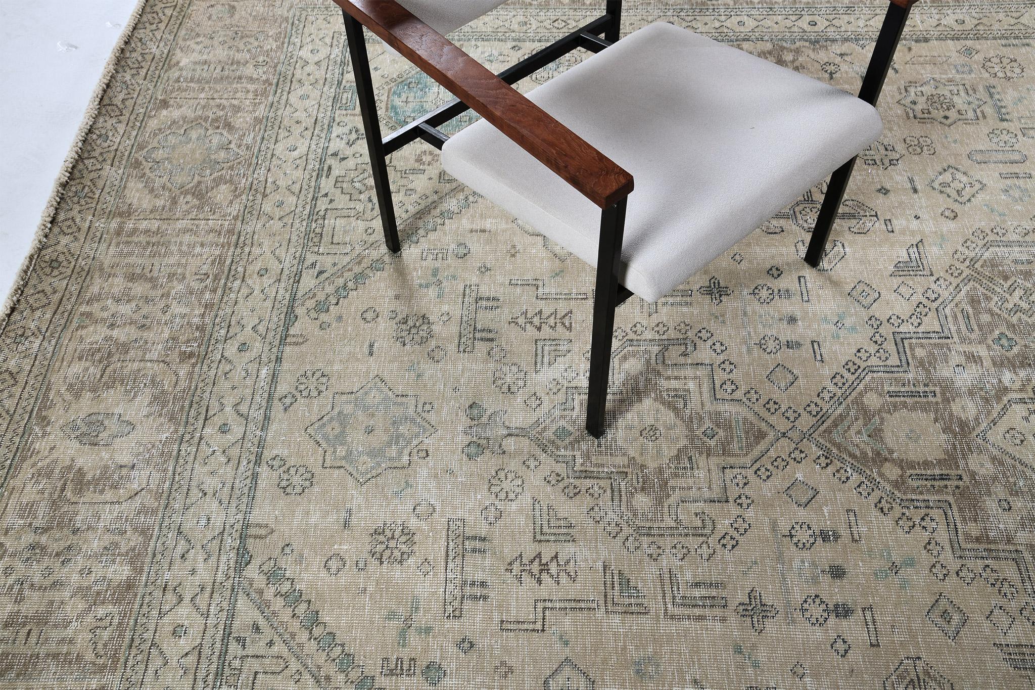 Tappeto persiano Tabriz vintage in vendita 5