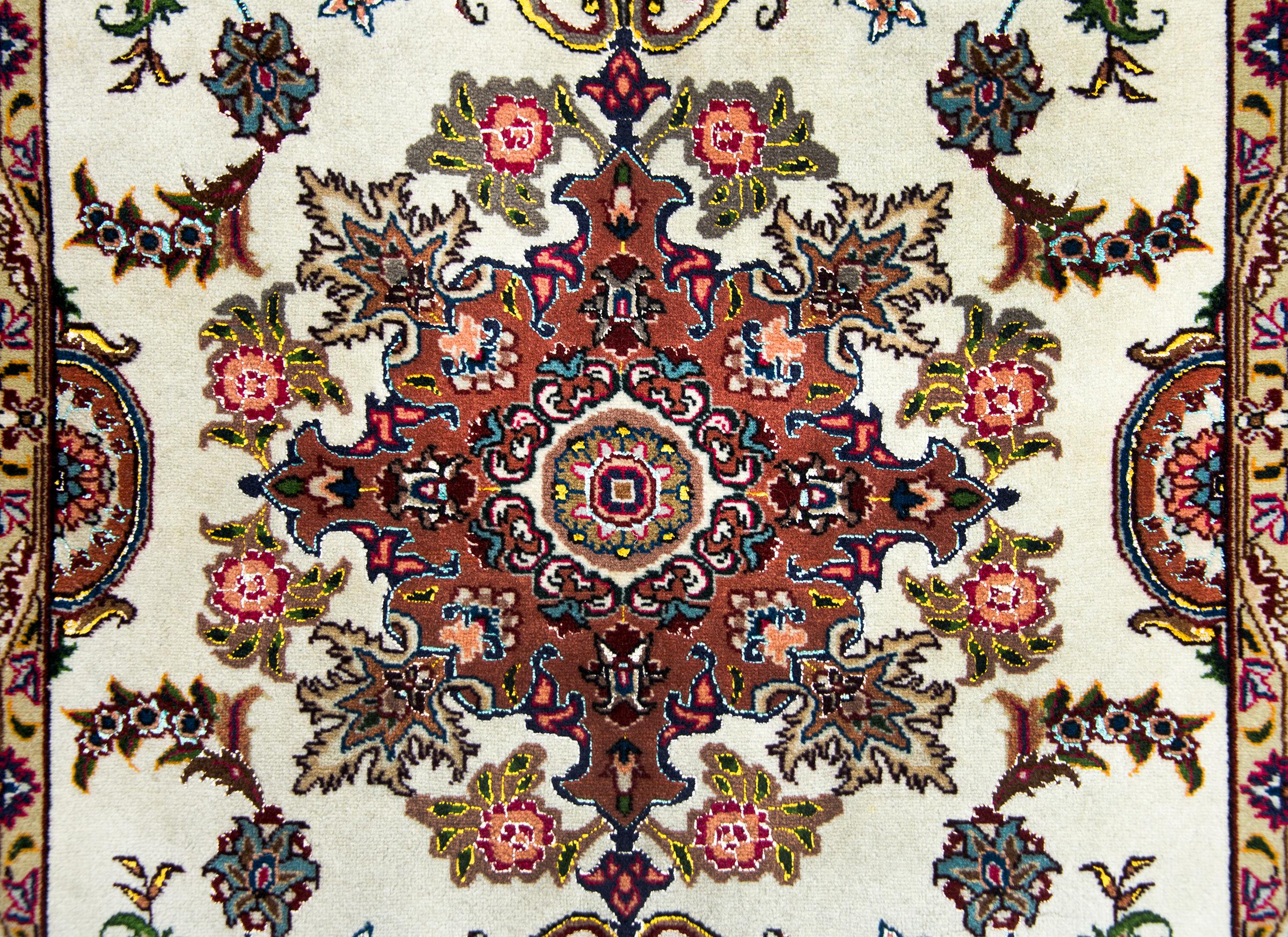 Alter persischer Täbris-Teppich im Angebot 5