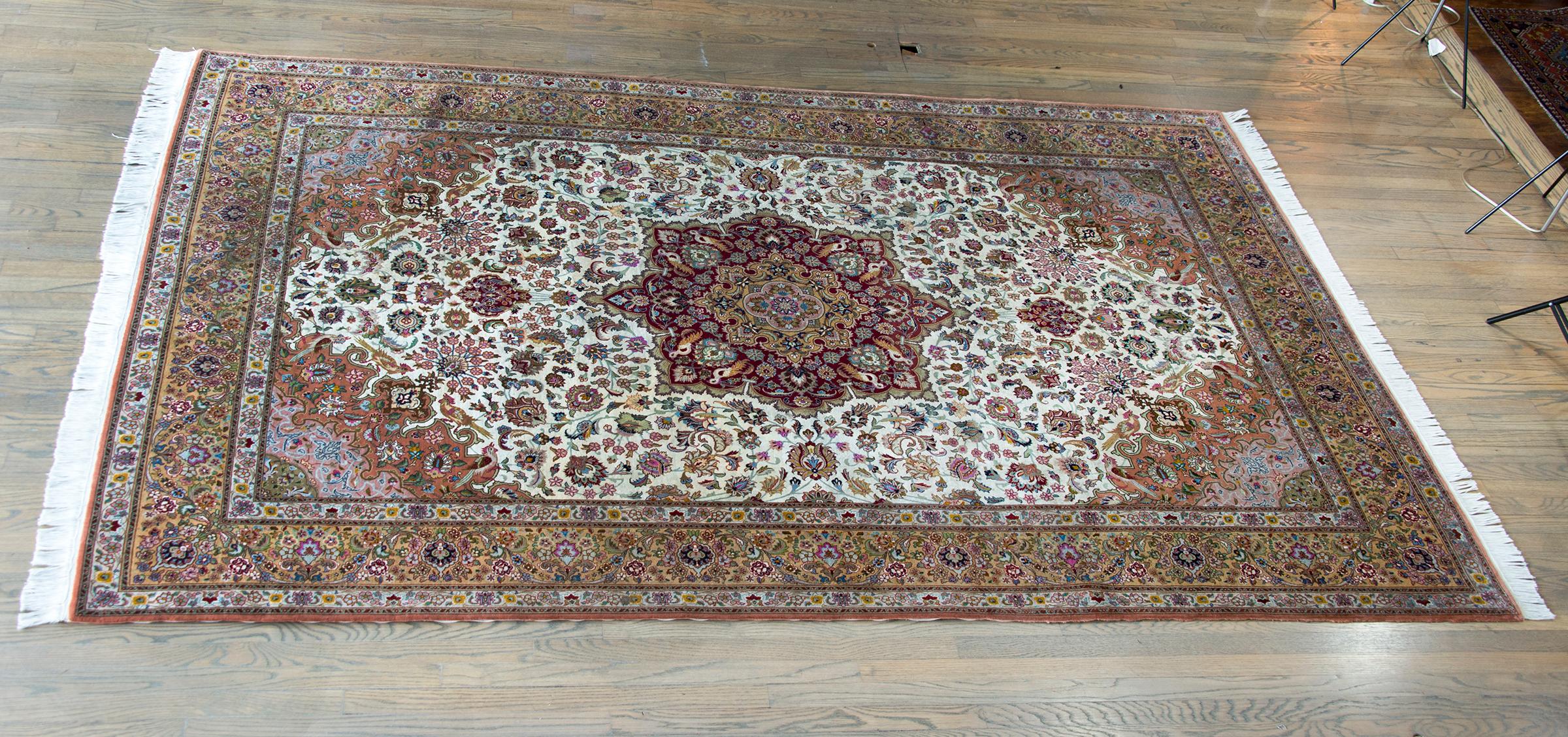 Alter persischer Täbris-Teppich im Angebot 5