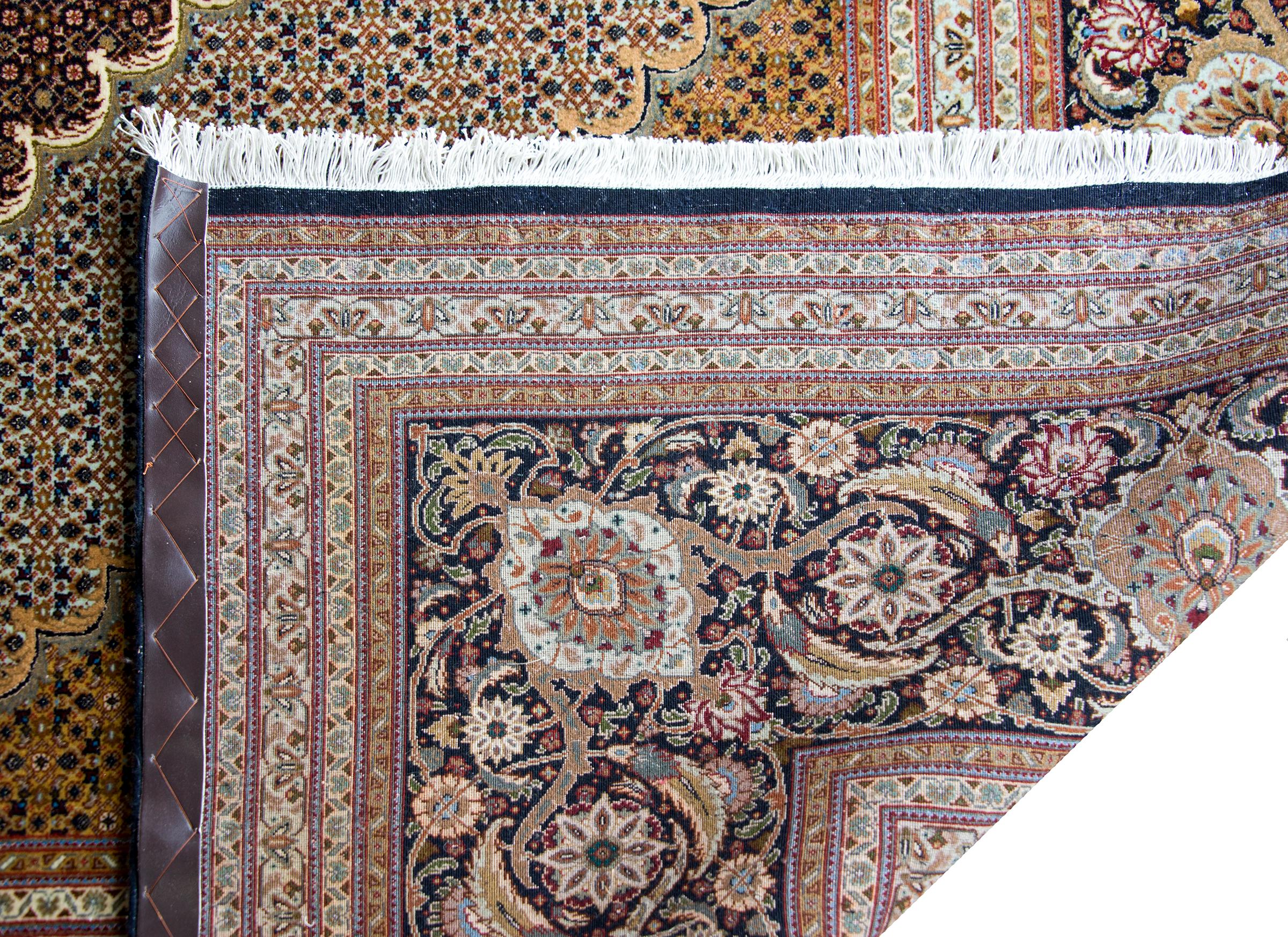 Alter persischer Täbris-Teppich im Angebot 6