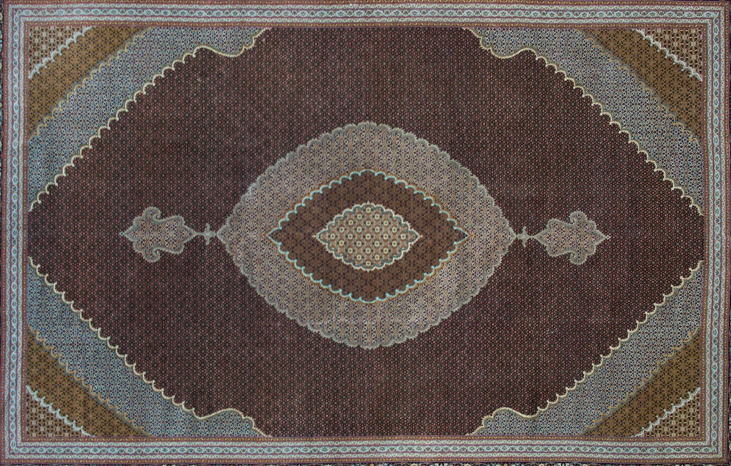 Alter persischer Täbris-Teppich (Tabriz) im Angebot