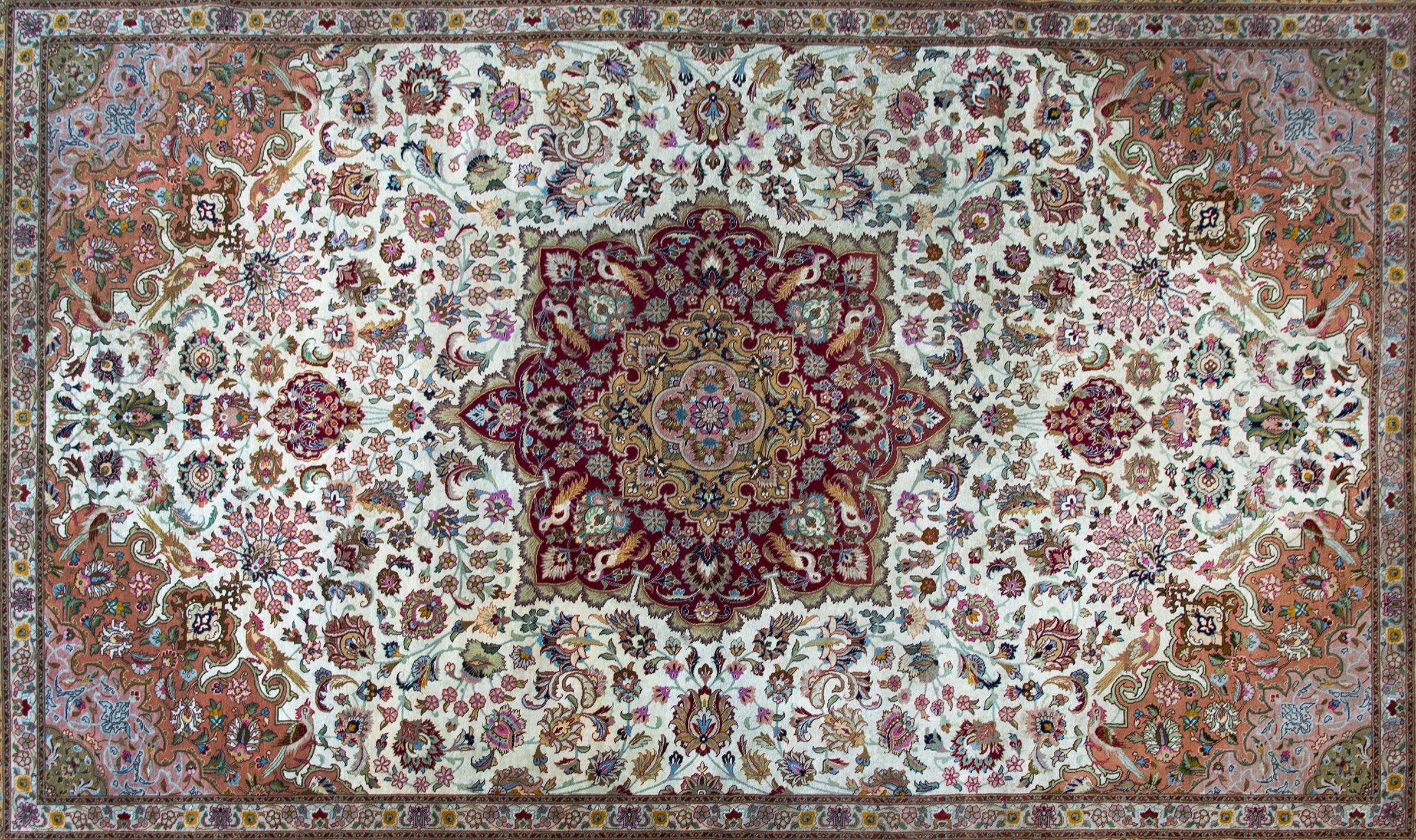 Alter persischer Täbris-Teppich (Tabriz) im Angebot