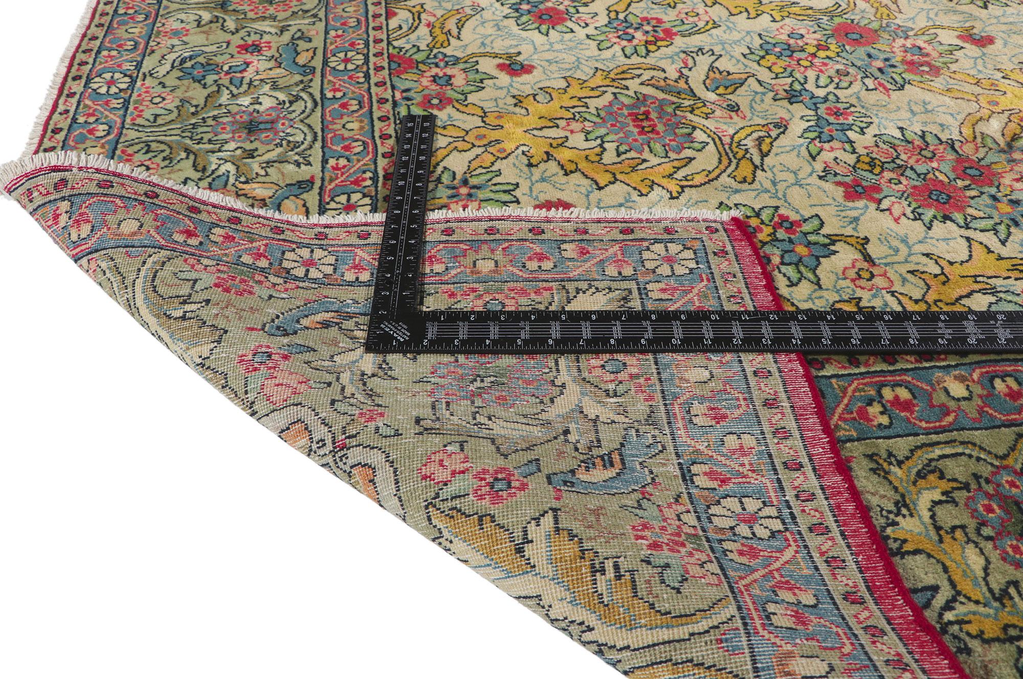 Alter persischer Täbris-Teppich (Persisch) im Angebot