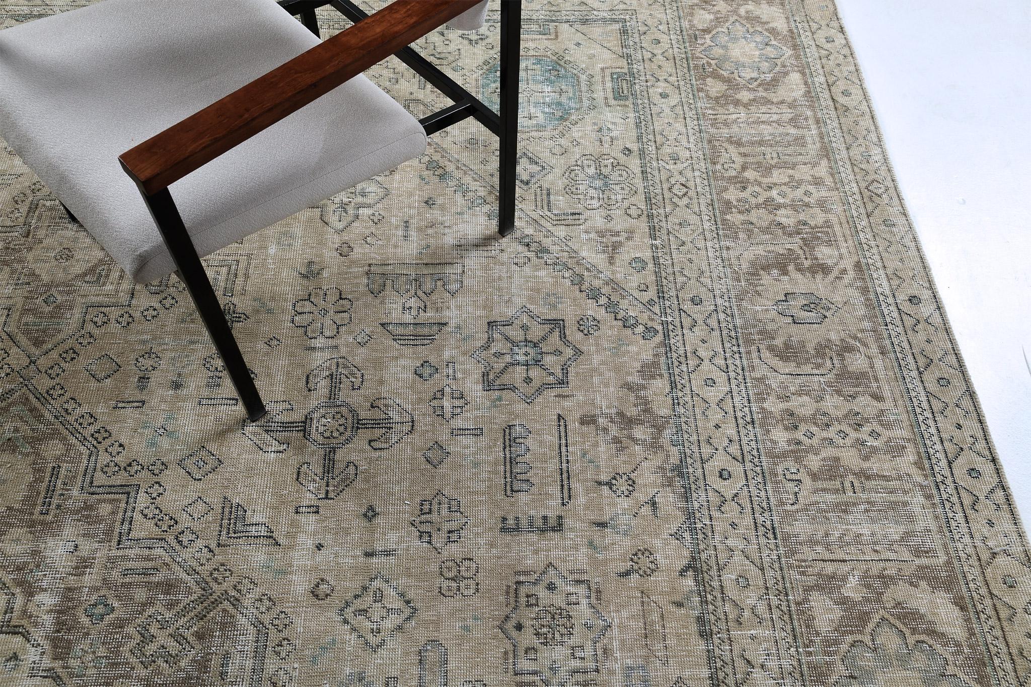 Tappeto persiano Tabriz vintage in vendita 2