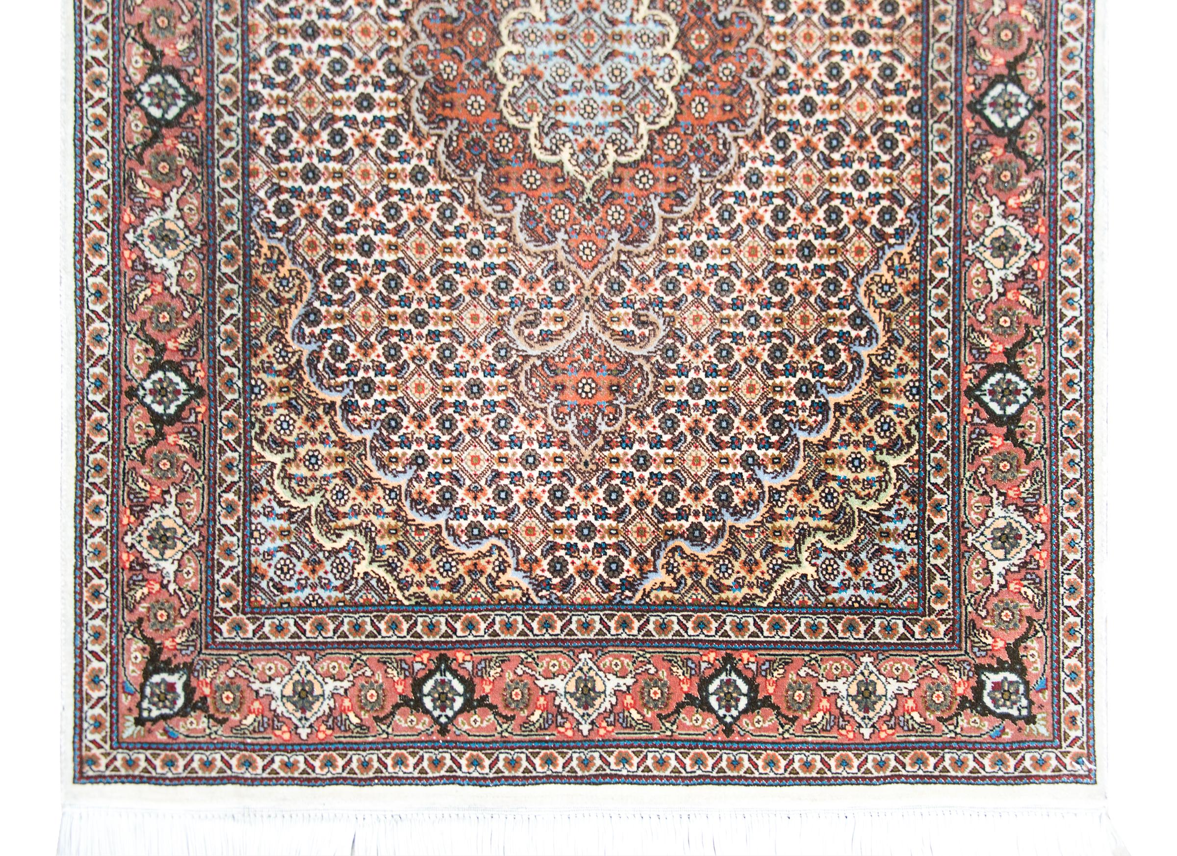 Alter persischer Täbris-Teppich (Wolle) im Angebot