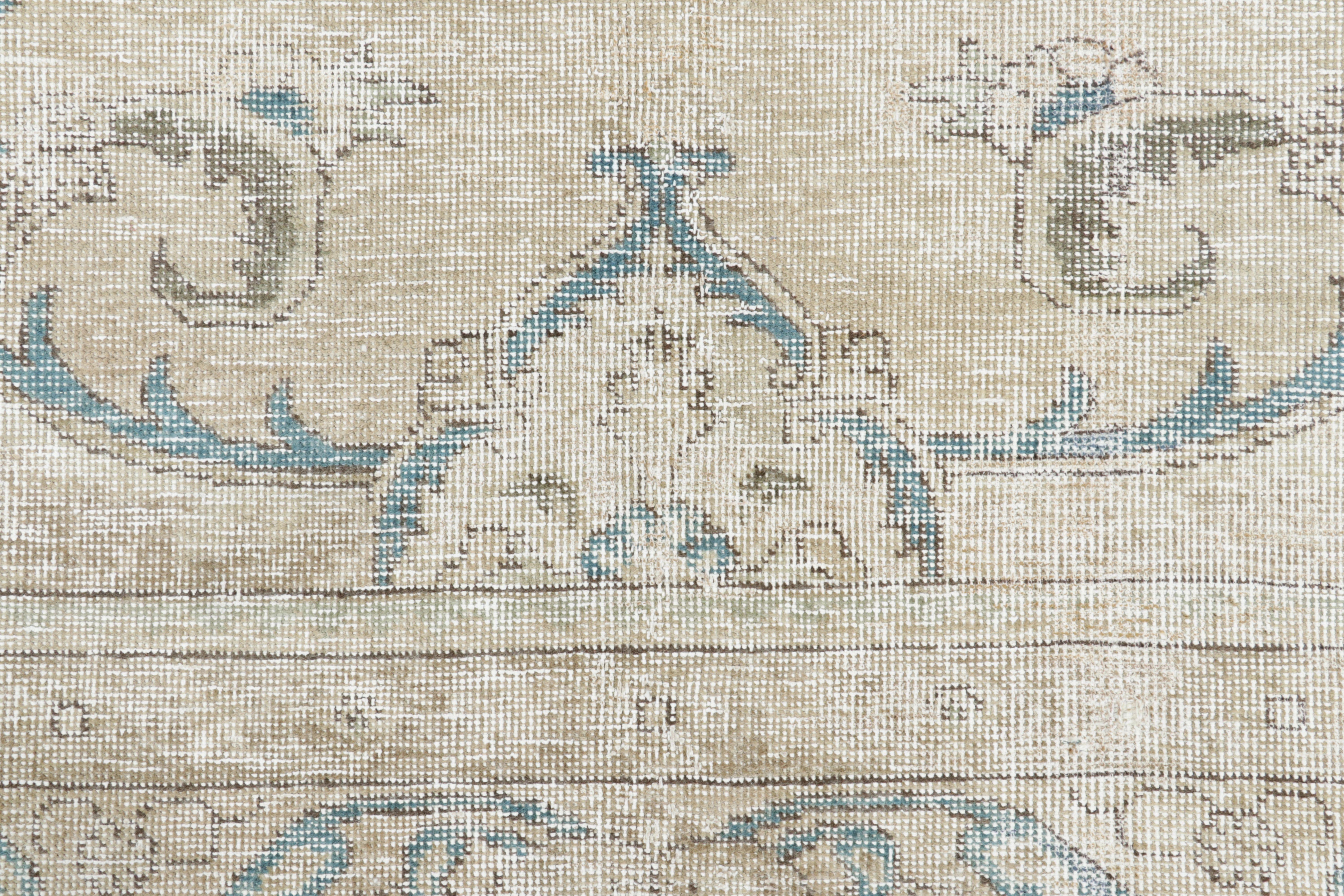 Alfombra Persa Tabriz Vintage, Medallón Fantasma en Beige y Azul-Gris - Rug & Kilim finales del siglo XX en venta