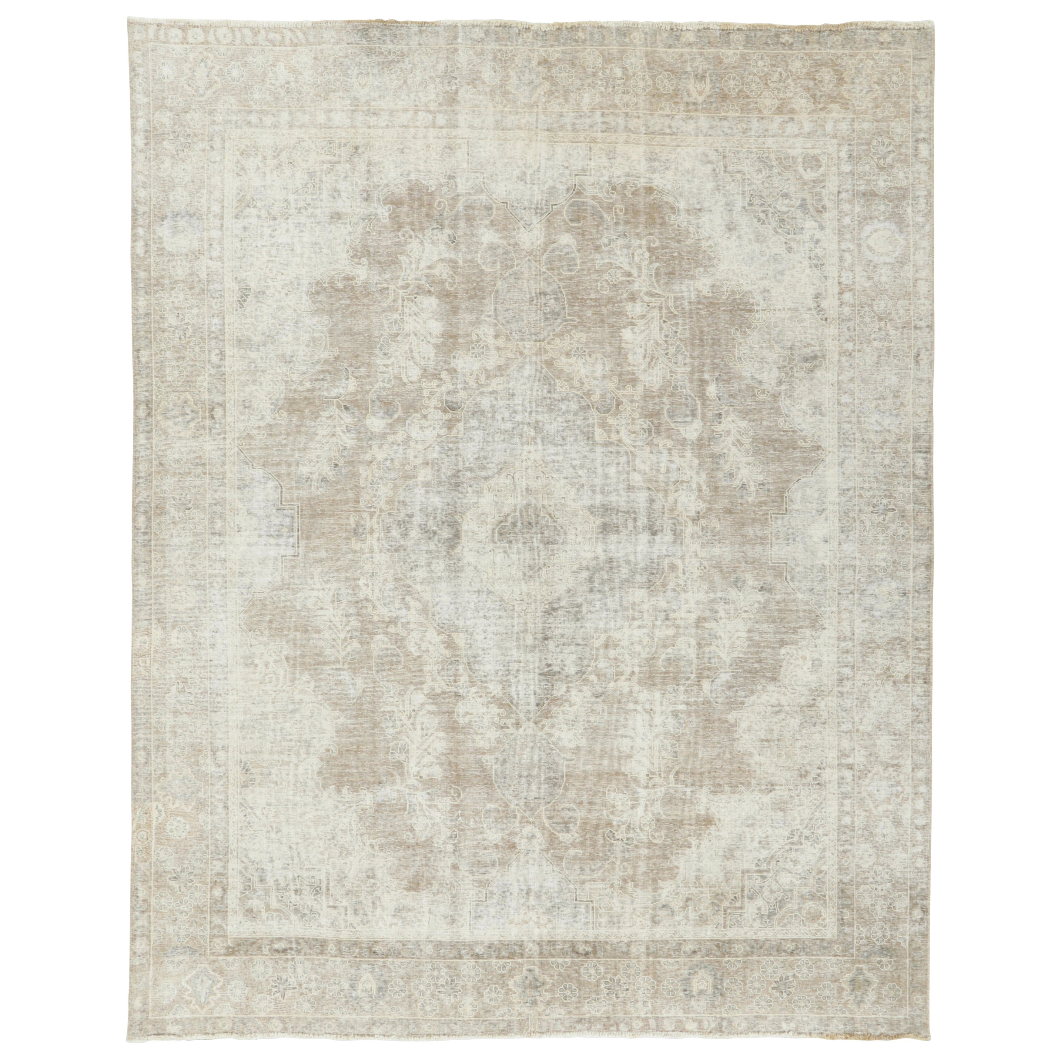 Tapis persan vintage Tabriz, médaillon fantôme en crème et taupe - Rug & Kilim