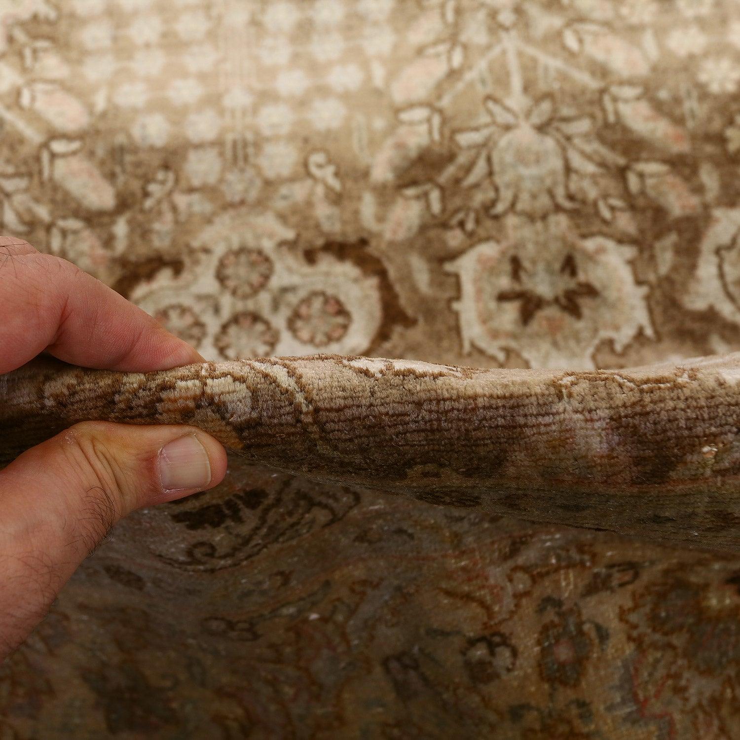 Tappeto Tabriz vintage in lana e cotone 11'5 X 8'2

Key Detail:
Pile: Lana
Fondazione: Cotone
Origine: Tabriz
Design: Allover
Età approssimativa: Vintage
Qualità (KPI): 400
Condizioni: Buono
Dimensioni: 11'5 x 8'2
Numero di inventario: 5423

La