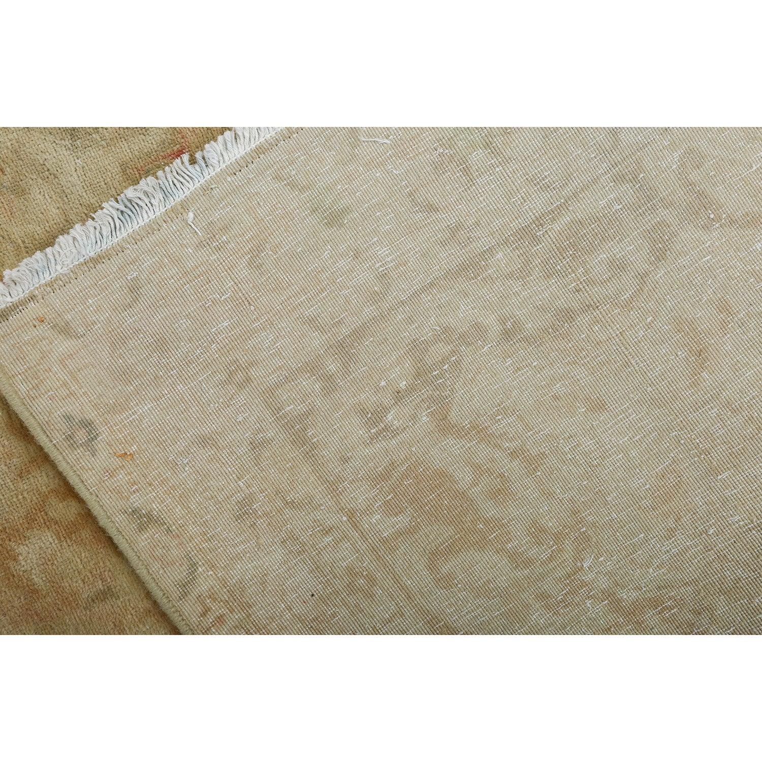 Tappeto Tabriz vintage in lana e cotone 12'6 X 10'

Key Detail:
Pile: Lana
Fondazione: Cotone 
Origine: Tabriz
Design/One: MEDAGLIONE CENTRALE
Età approssimativa: 65 ANNI
Qualità (KPI): 400
Condizioni: Buono
Dimensioni: 12'6 x 10'
Numero di