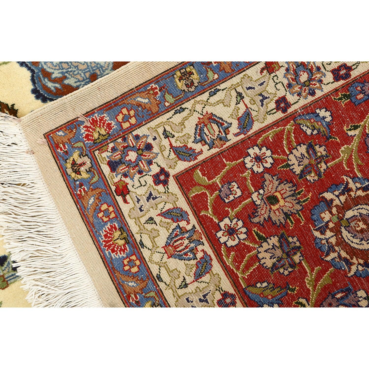 Tappeto Tabriz vintage in kork e cotone 13'6 X 9'8

Key Detail:
Pile: Kork (LANA BABY LAMB)
Fondazione: Cotone
Origine: Tabriz
Design/One: MEDAGLIONE CENTRALE
Età approssimativa: 55 ANNI
Qualità (KPI): 500
Condizioni: Buono
Dimensioni: 13'6 x