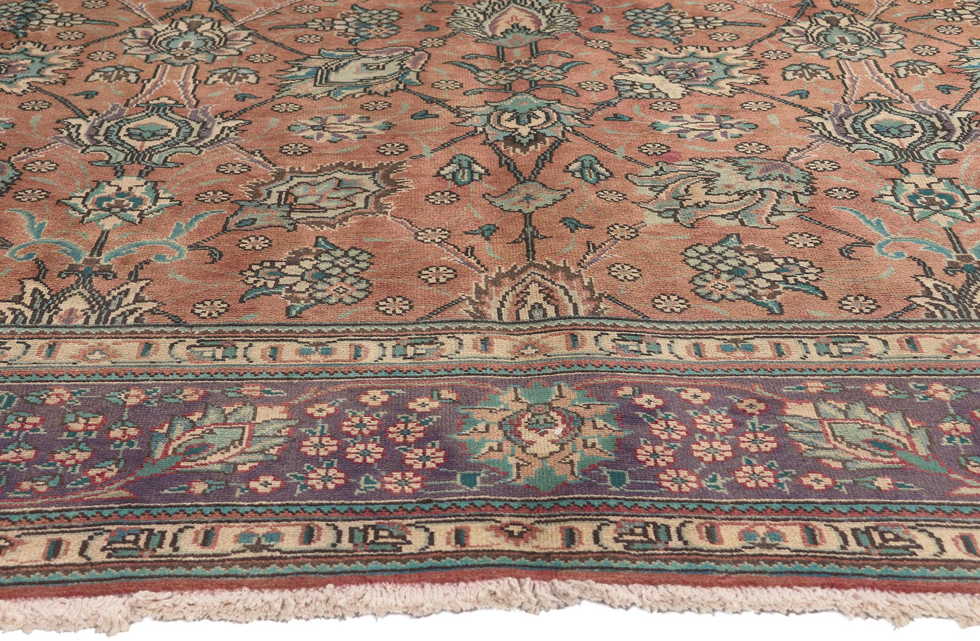 Vintage Persian Tabriz Rug, Traditional Sensibility Meets Nostalgic Charm In Good Condition For Sale In Dallas, TX