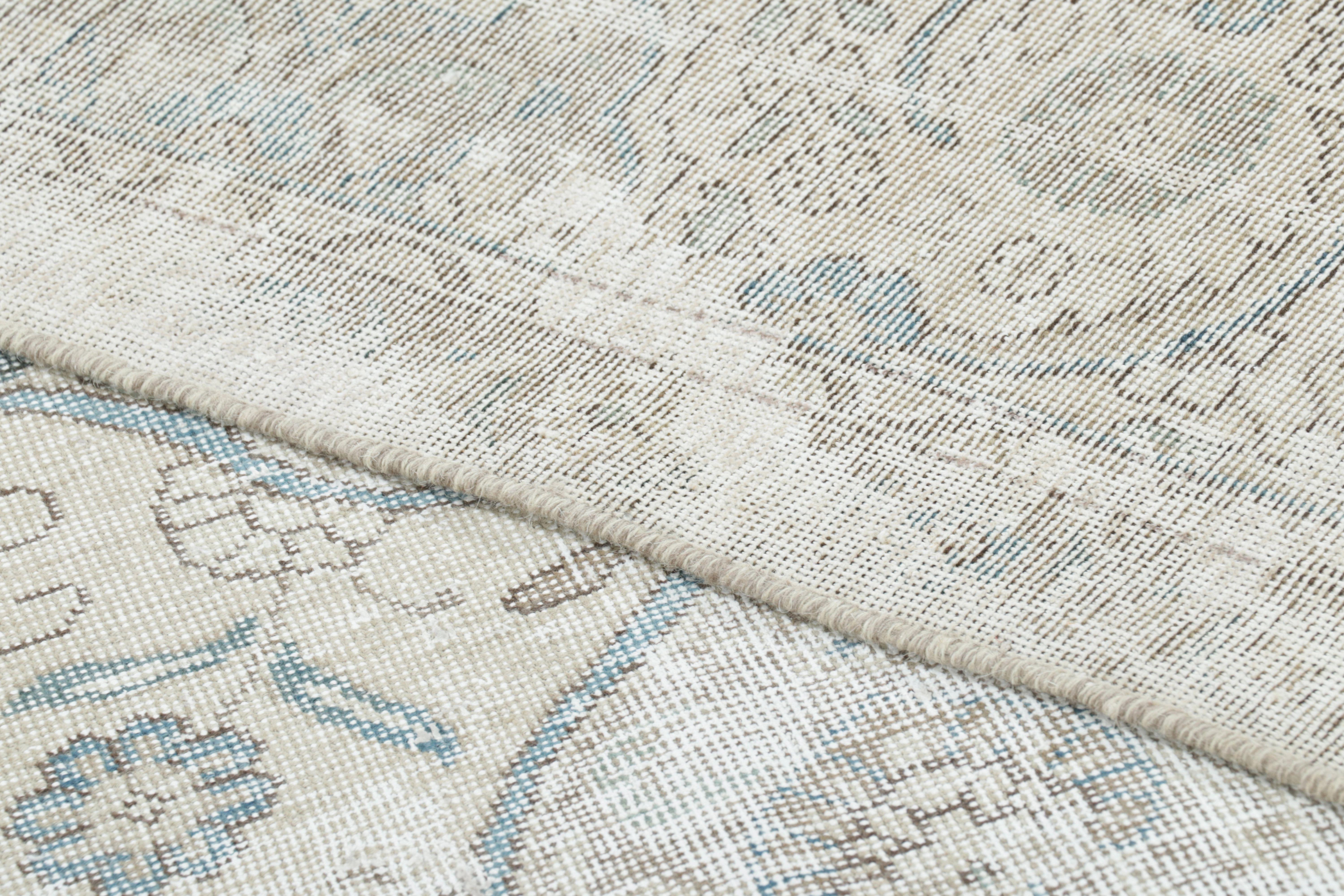 Lana Tappeto persiano Tabriz d'epoca, lavato con fiori color crema e grigio - Rug & Kilim in vendita