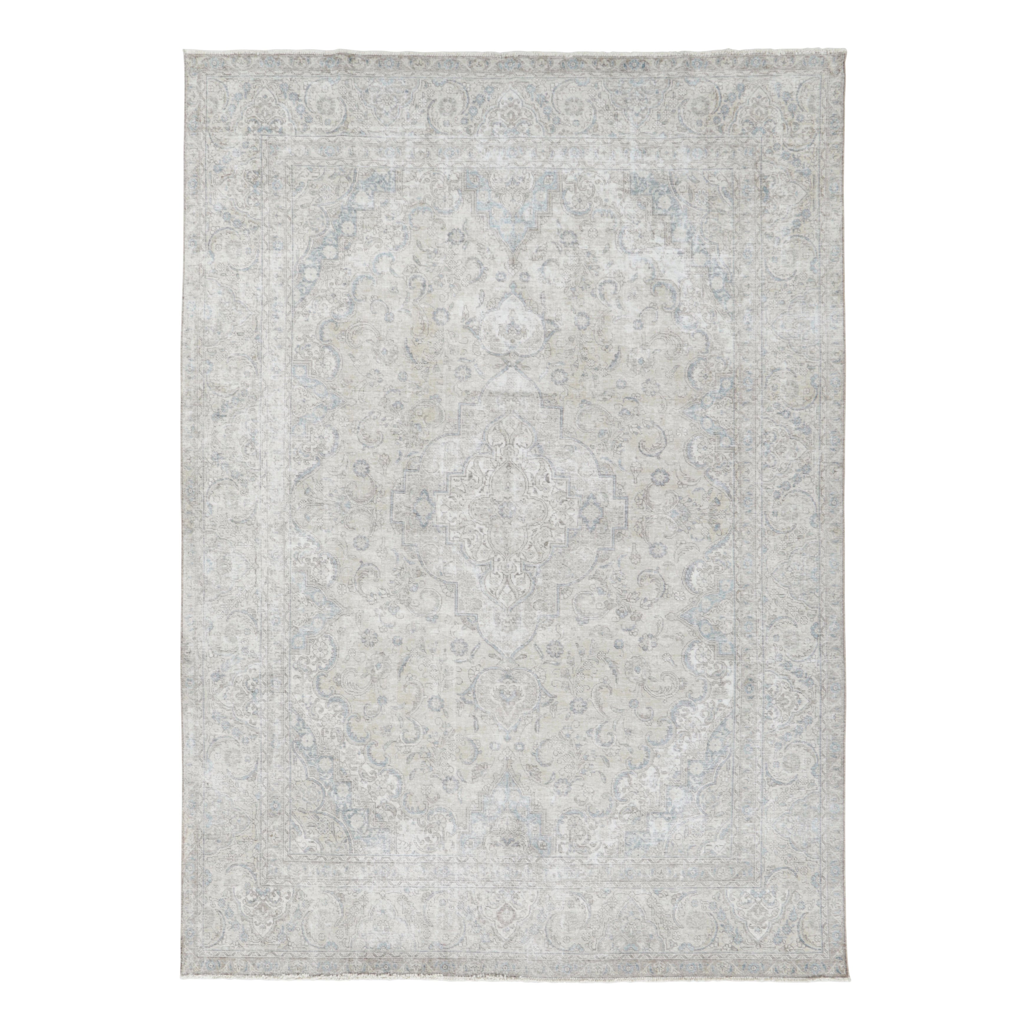 Tappeto persiano Tabriz d
epoca, lavato con fiori color crema e grigio - Rug 
Kilim in vendita