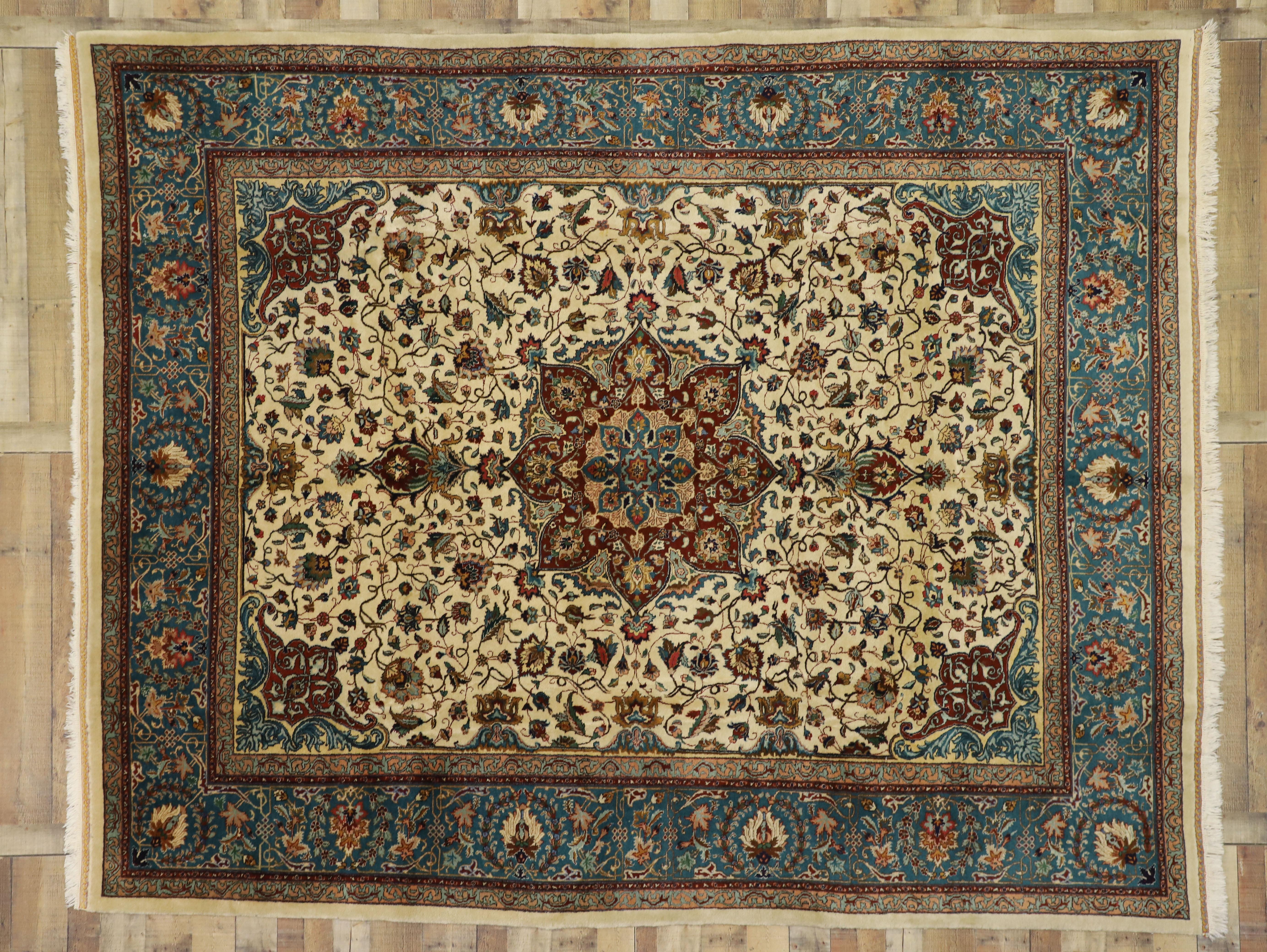 Laine Tapis persan vintage de Tabriz avec style vénitien baroque en vente