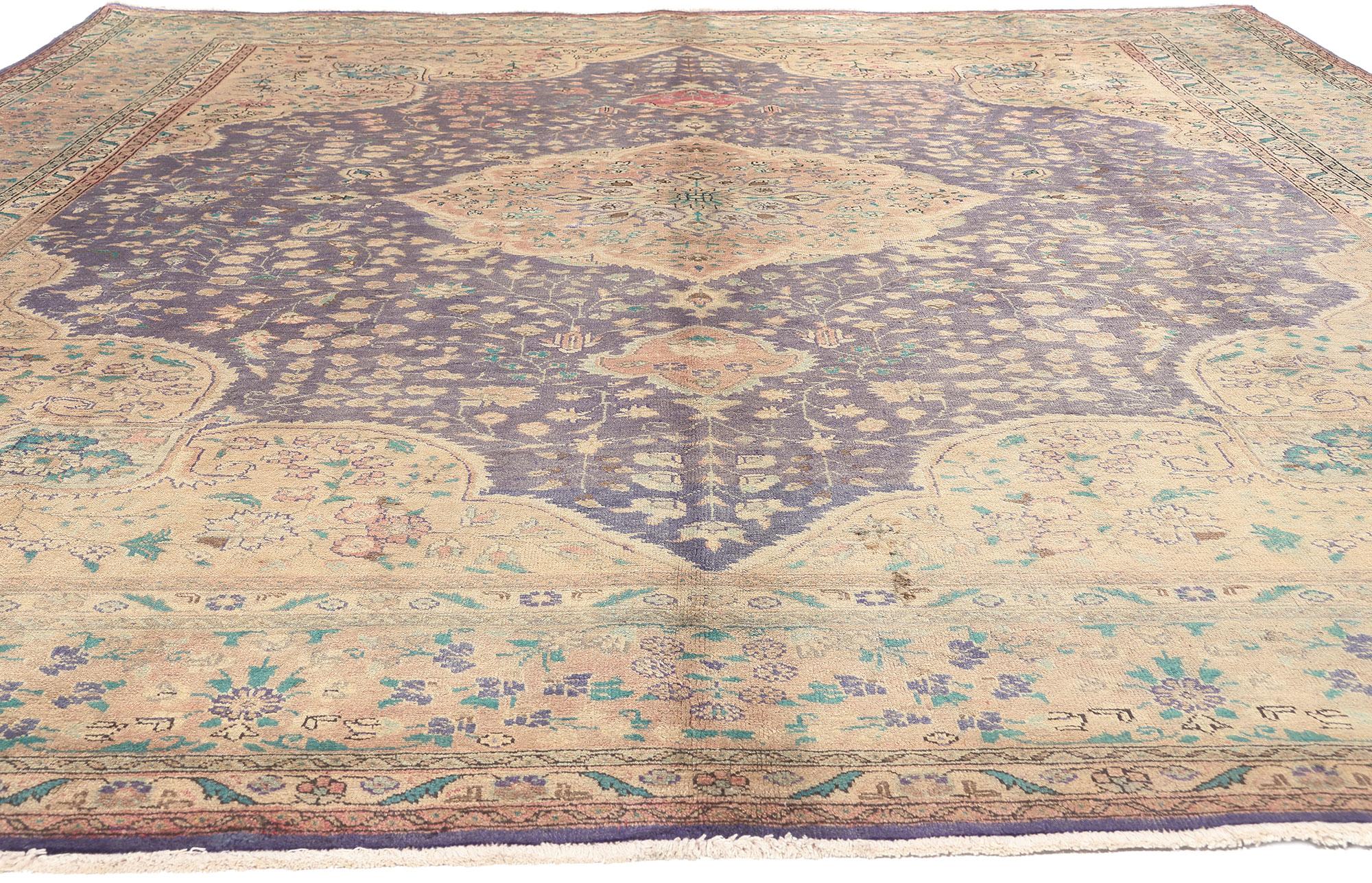 Perse Tapis persan Tabriz pastel vintage, 09'10 X 13'00 en vente