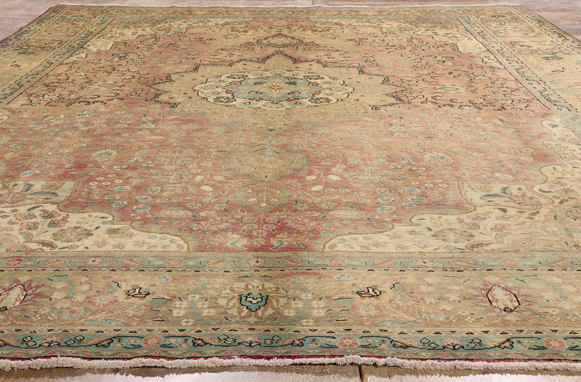 Tappeto persiano Tabriz vintage con stile tradizionale In condizioni buone in vendita a Dallas, TX
