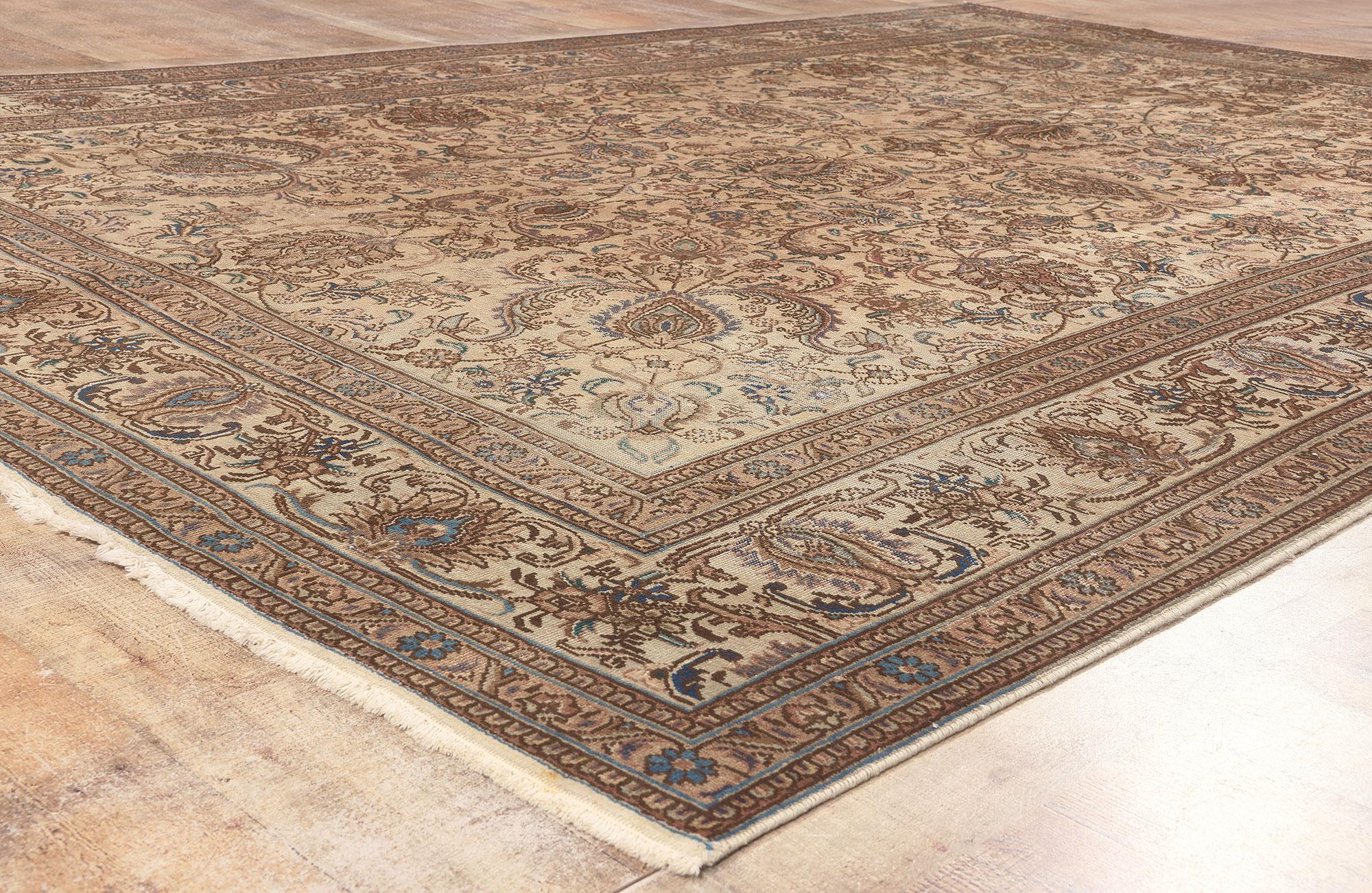 Alfombra Persa Tabriz Vintage, el Renacimiento Colonial se une al Chic Belga en venta 1